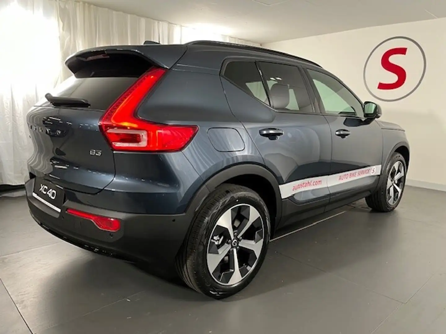 Volvo XC40 B3 Ultra Aut. | Auto Stahl Wien 23 Blau - 2