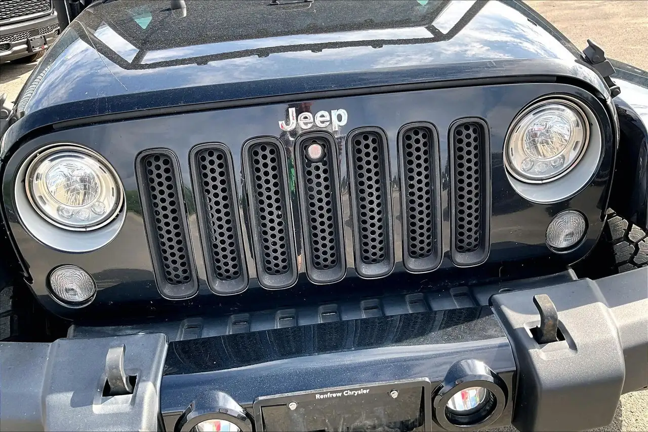 Jeep Wrangler снимка Jeep Wrangler
