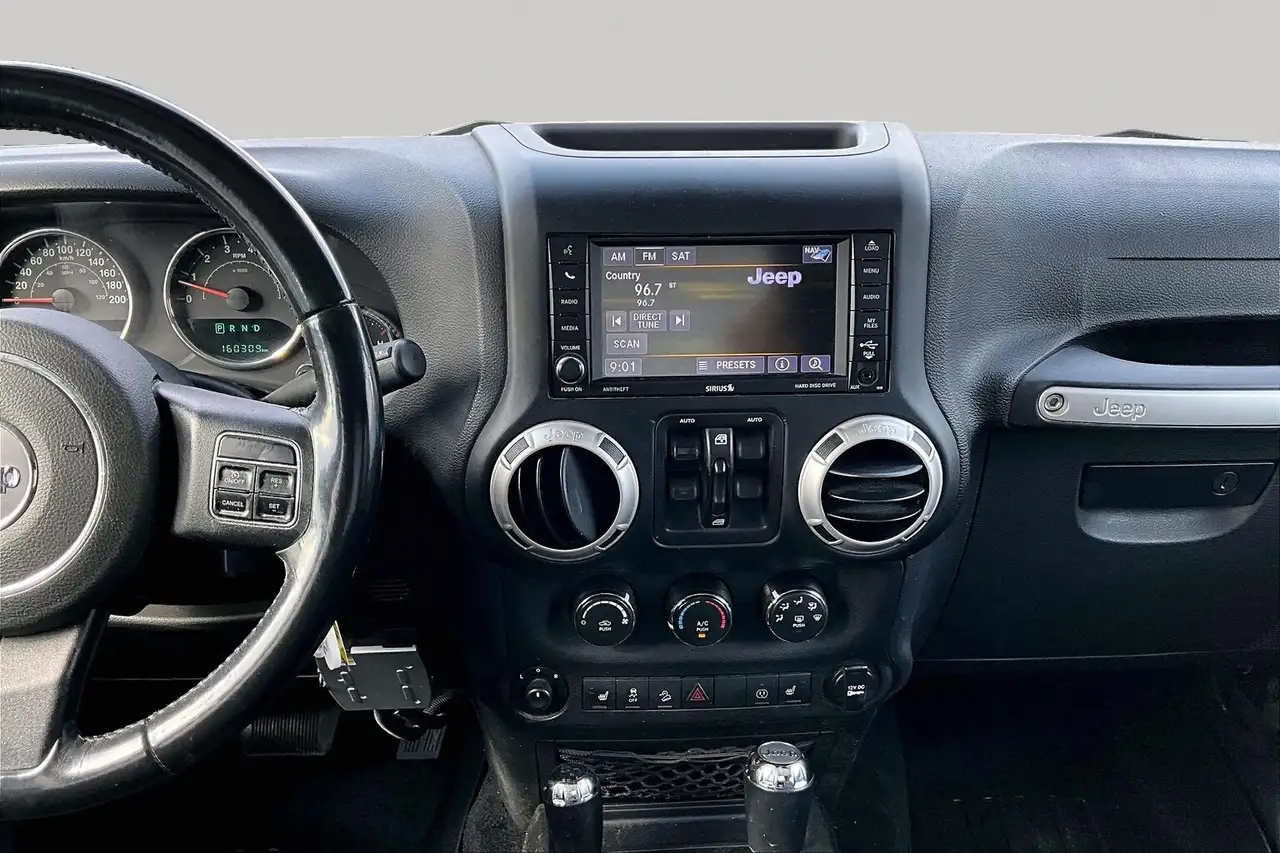 Jeep Wrangler снимка Jeep Wrangler