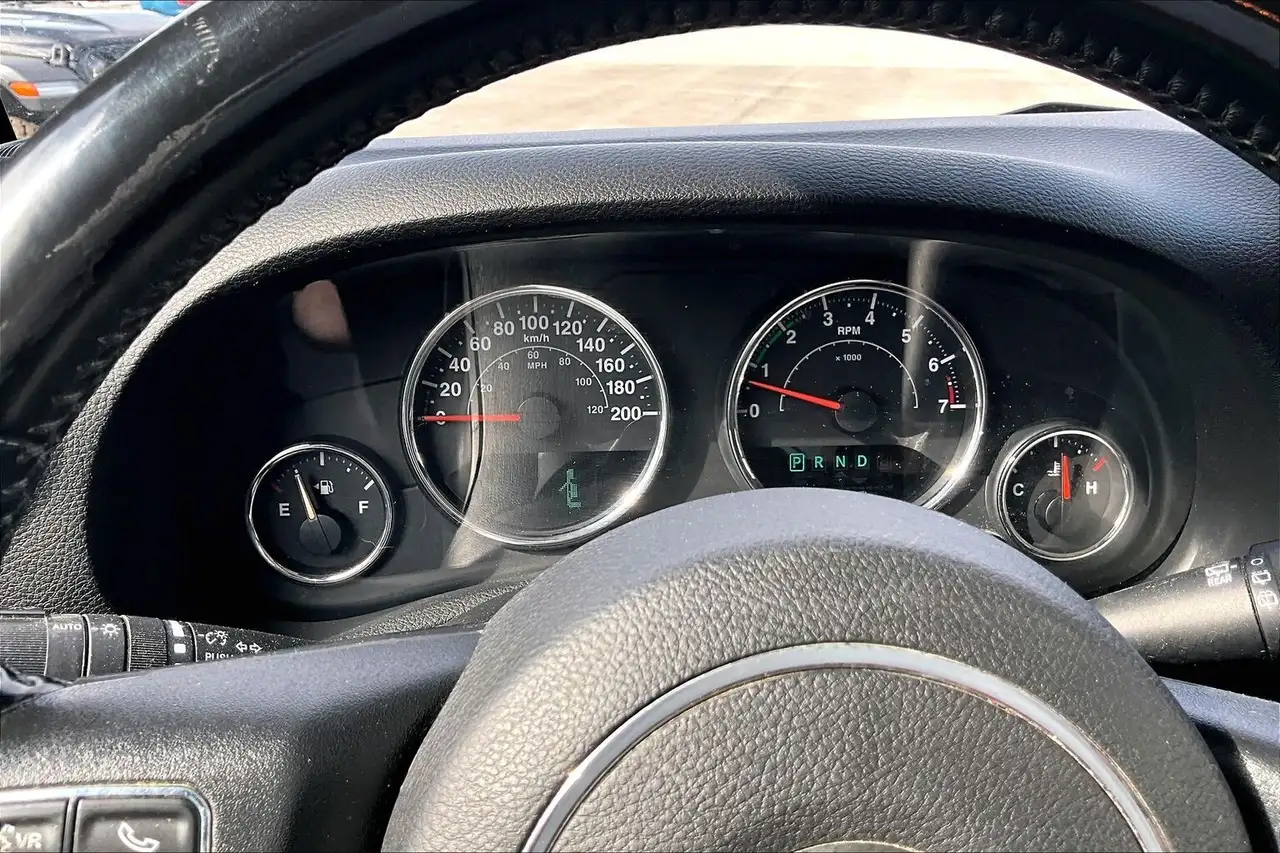 Jeep Wrangler снимка Jeep Wrangler