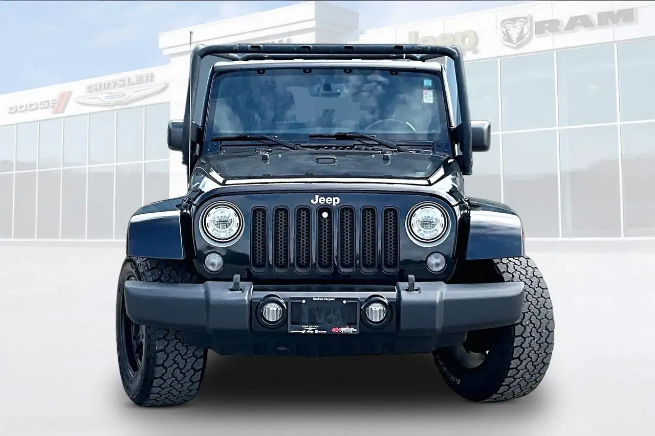Jeep Wrangler снимка Jeep Wrangler