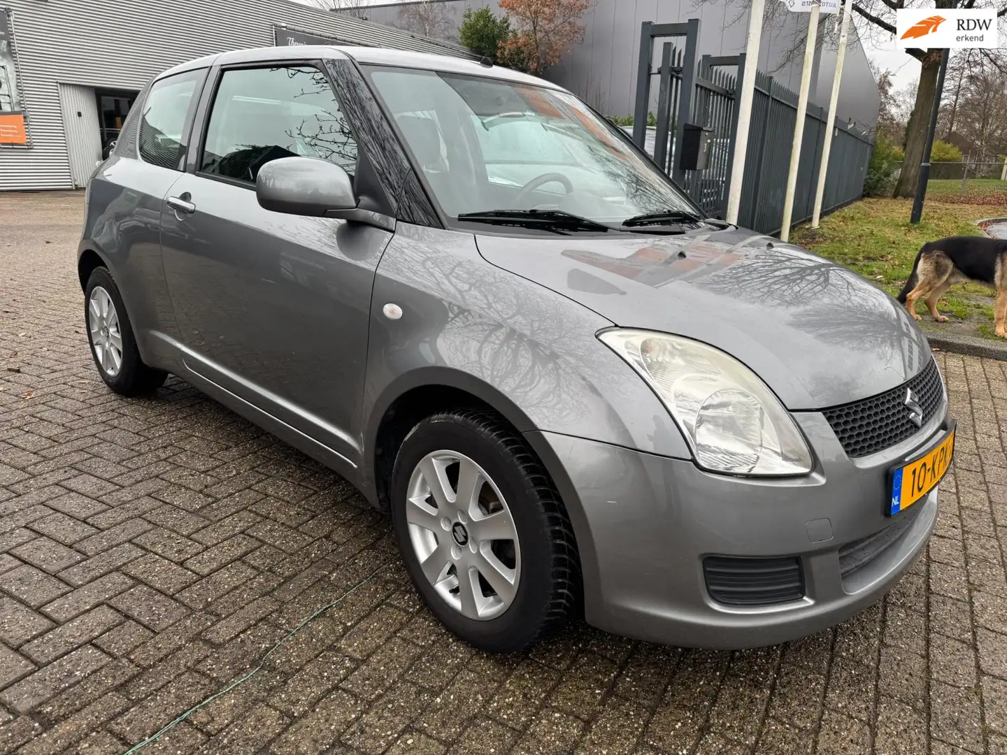 Suzuki Swift 1.3 Comfort Airco, elec pakket, rijd perfect, z.g. Grau - 1