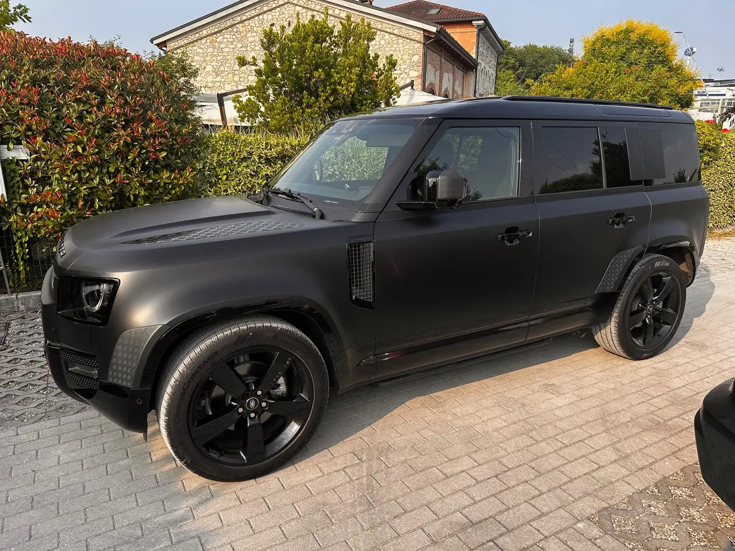Land Rover Defender Defender 110 3.0d i6 mhev S awd 250cv auto Nero - 2
