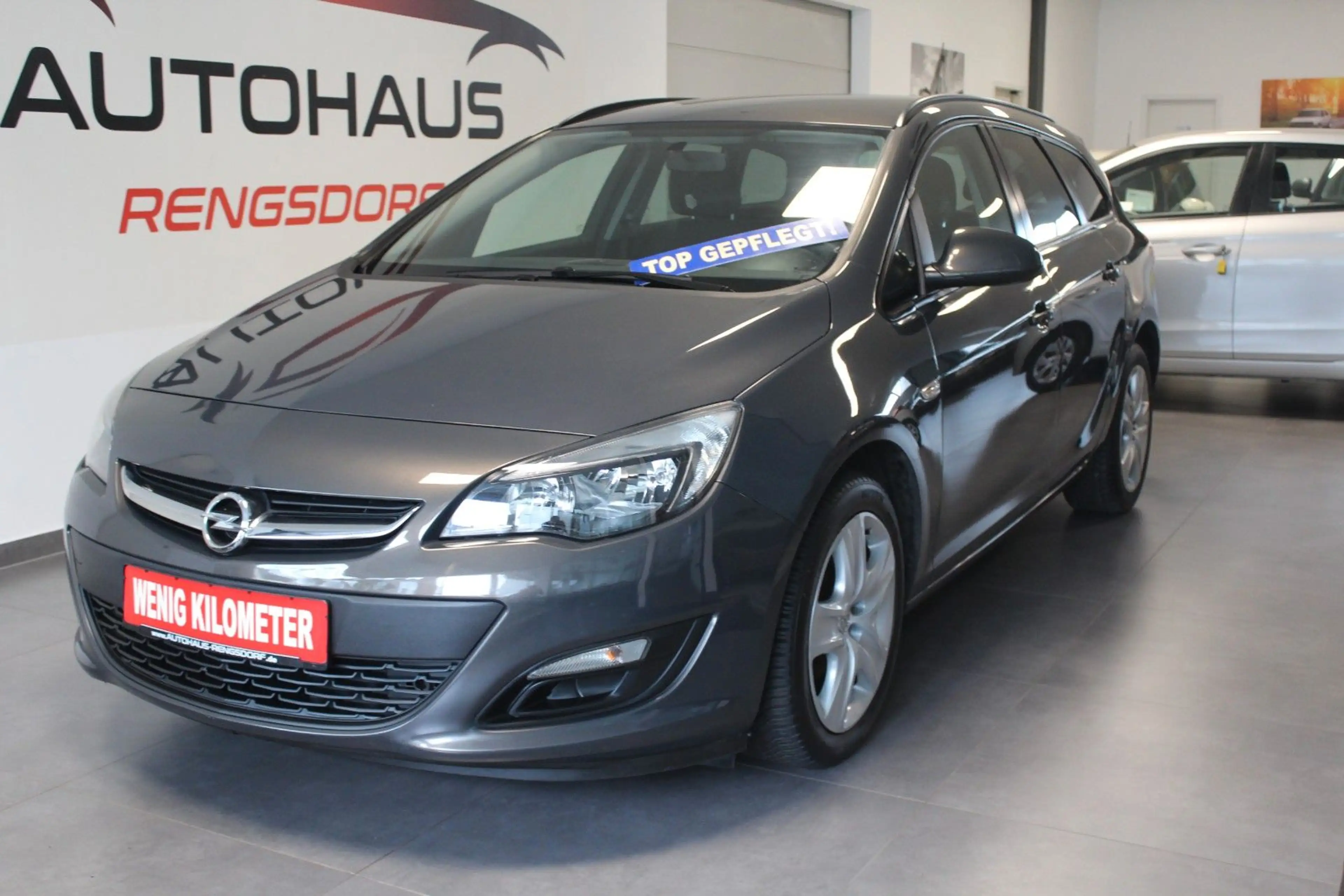 Opel Astra J Sports Tourer Edition