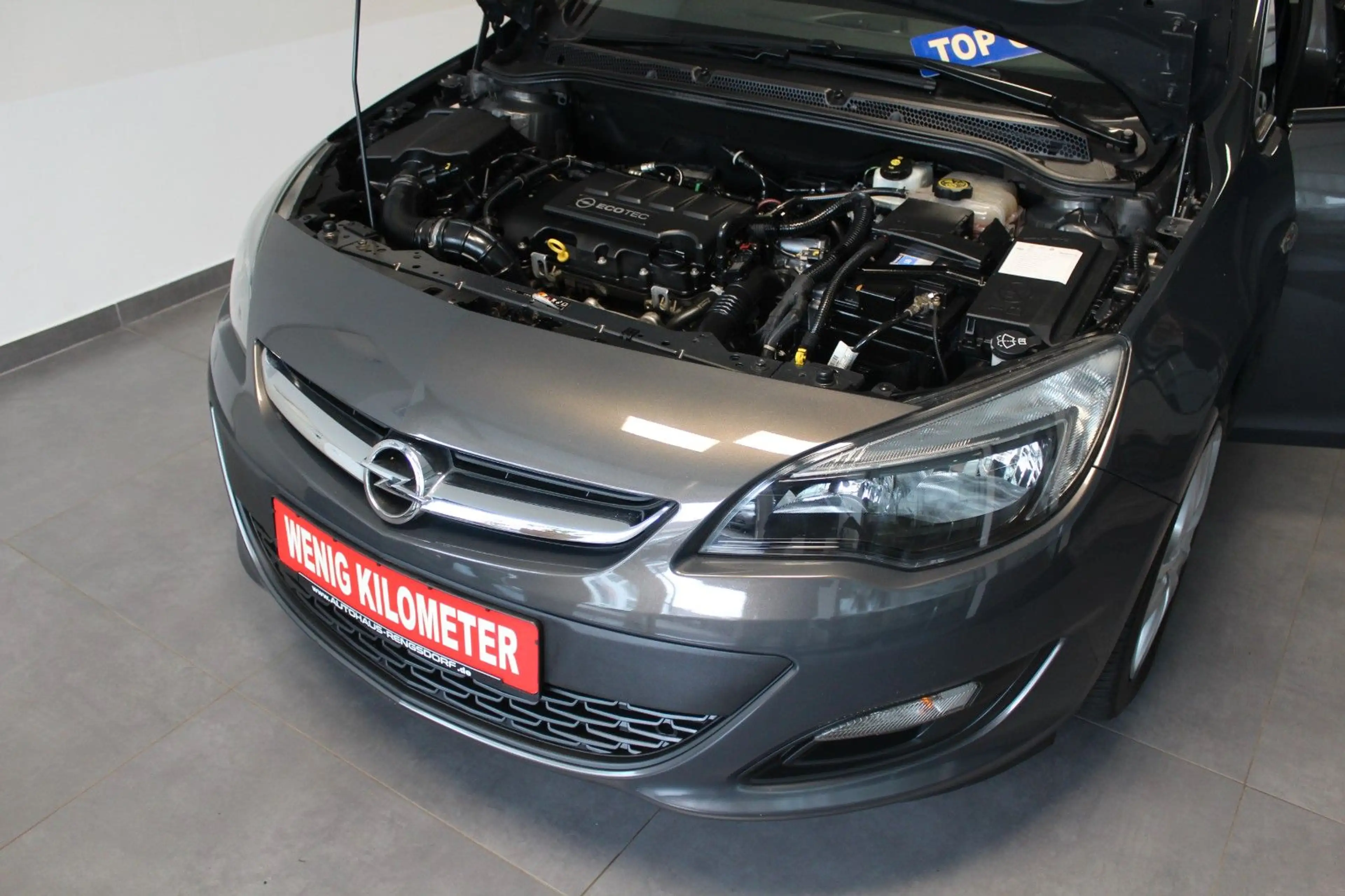 Opel Astra J Sports Tourer Edition — photo 14