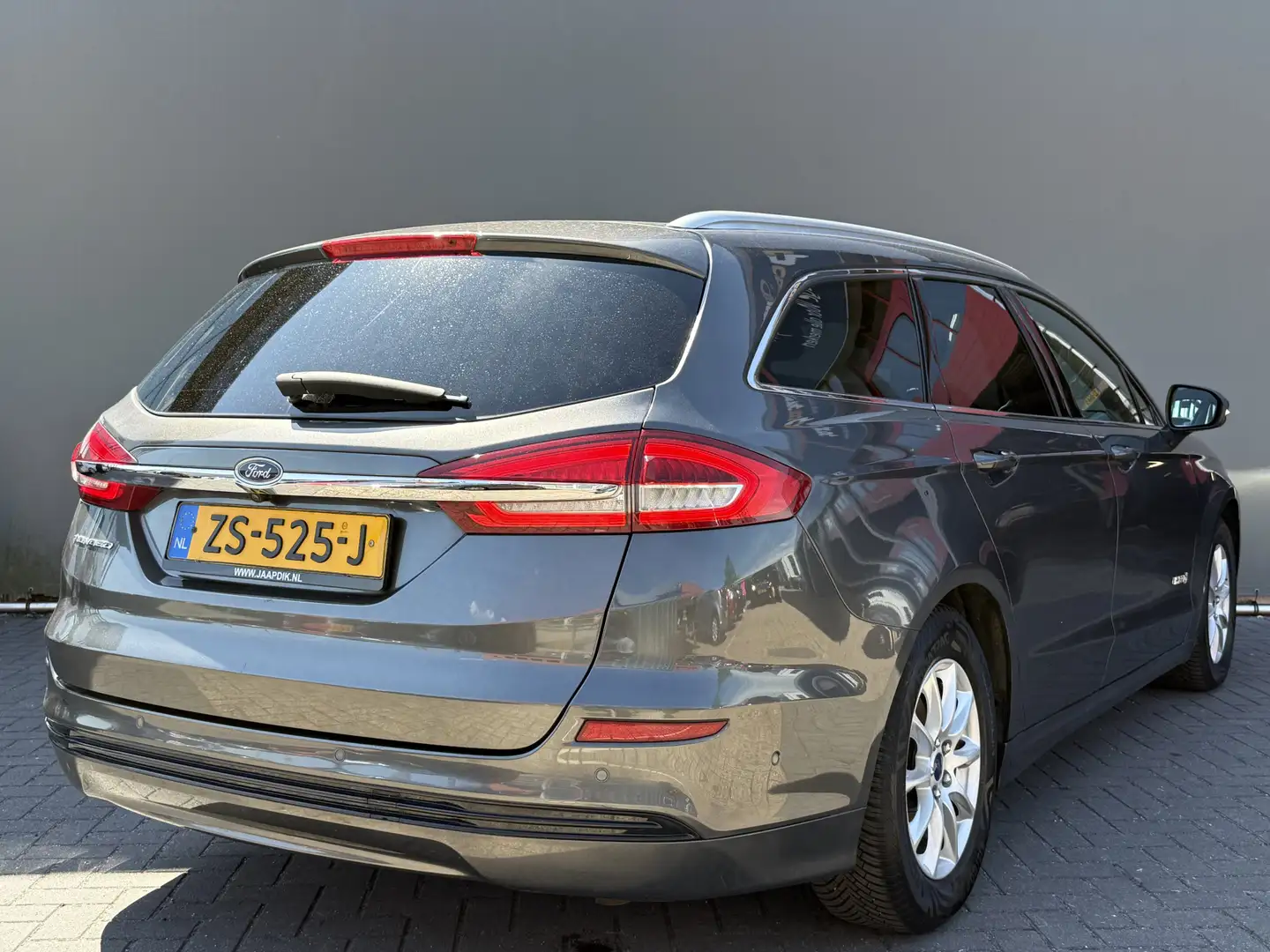 Ford Mondeo Wagon BWJ 2019 2.0 141 PK IVCT HEV Titanium APPLE Grijs - 2