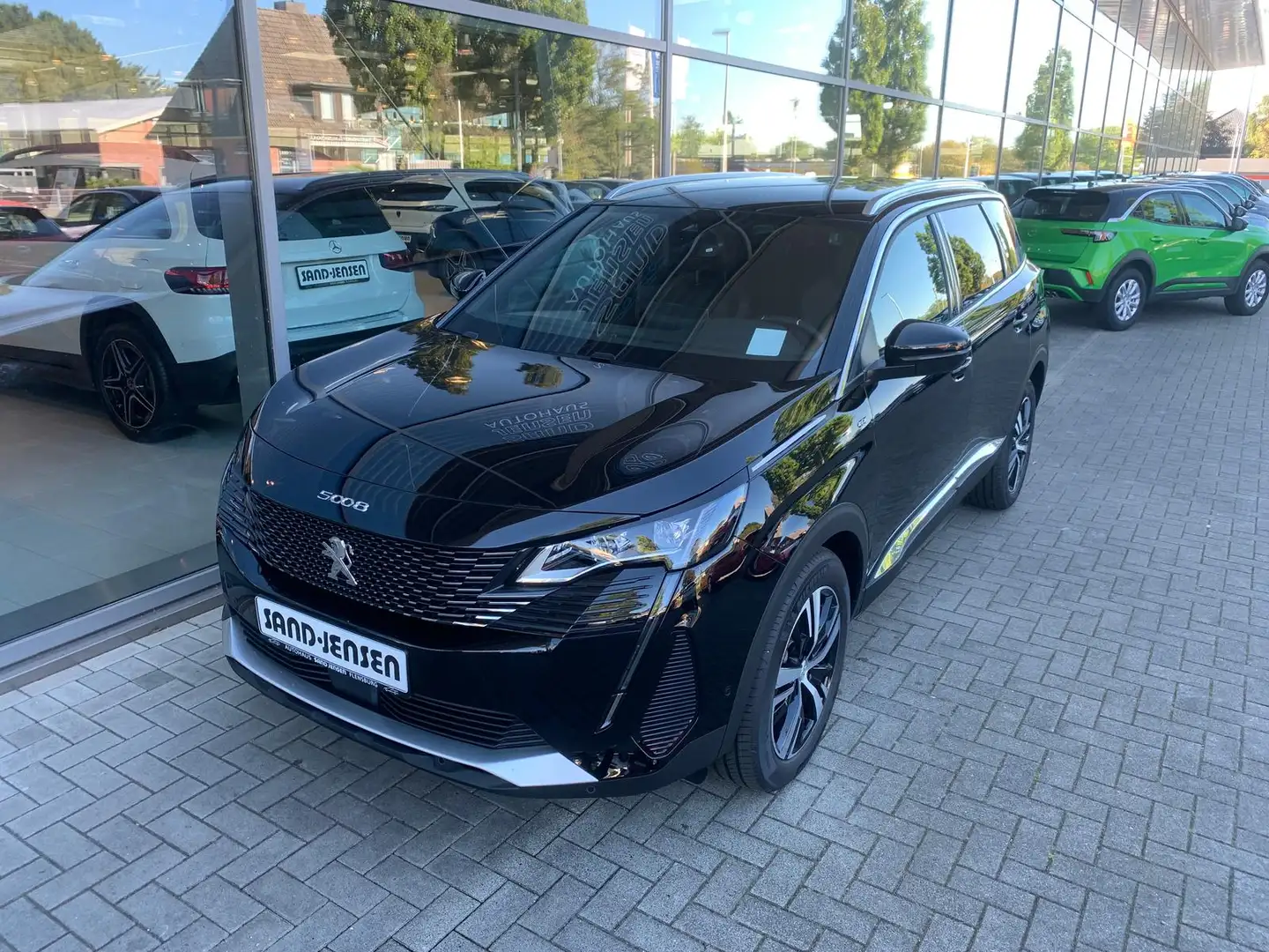 Peugeot 5008 130 BHDI EAT GT 7-Sitze ACC Navi Kamera Black - 2