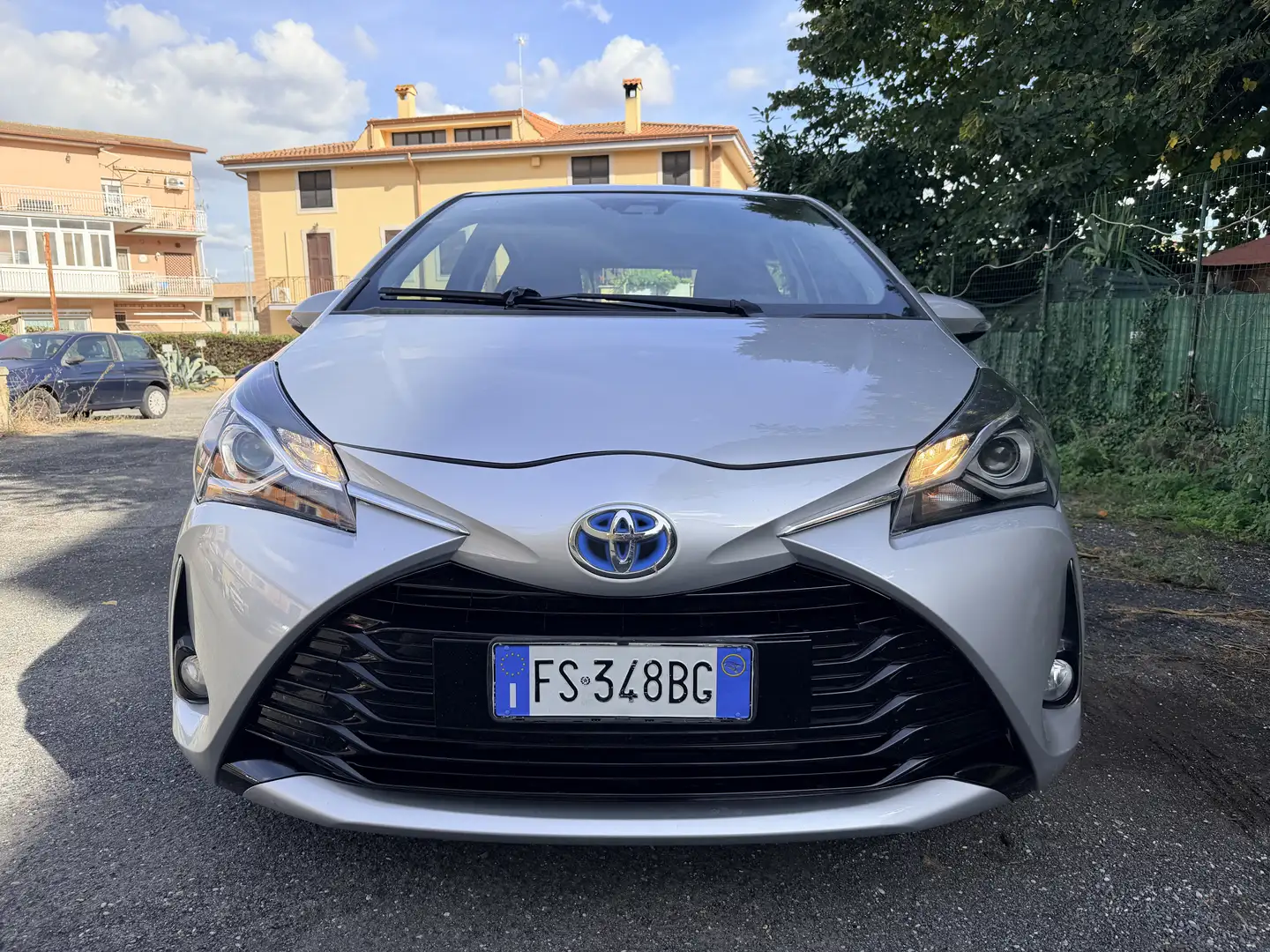 Toyota Yaris 5p 1.5 Ibrida Iva esposta - 2