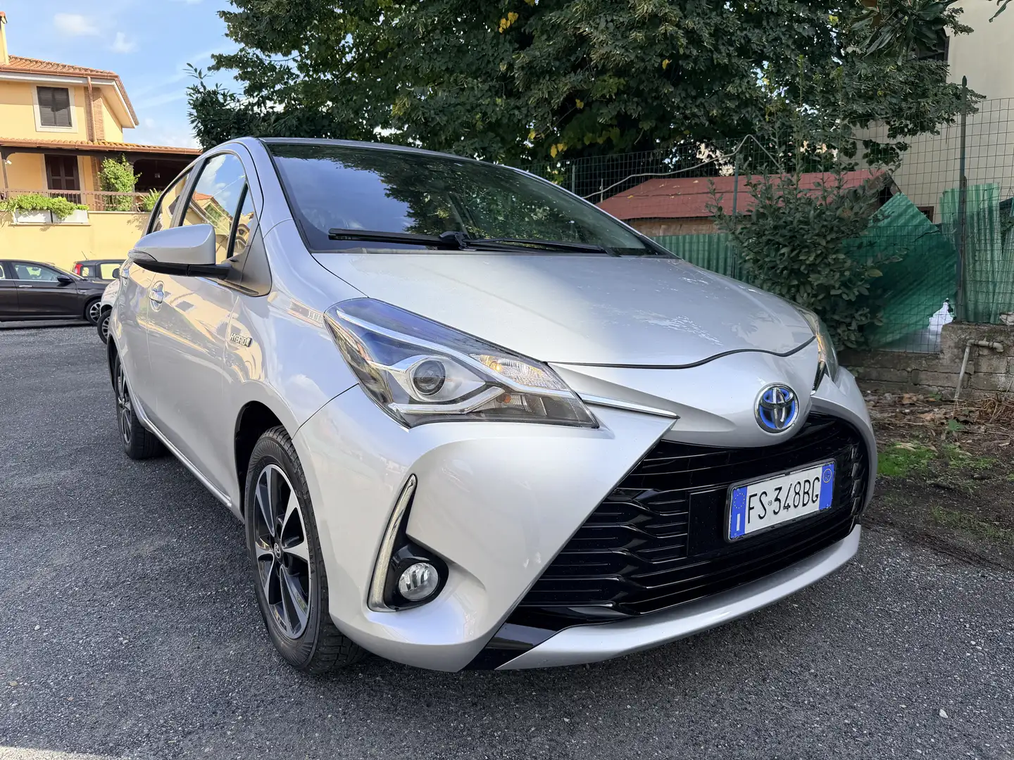Toyota Yaris 5p 1.5 Ibrida Iva esposta - 1