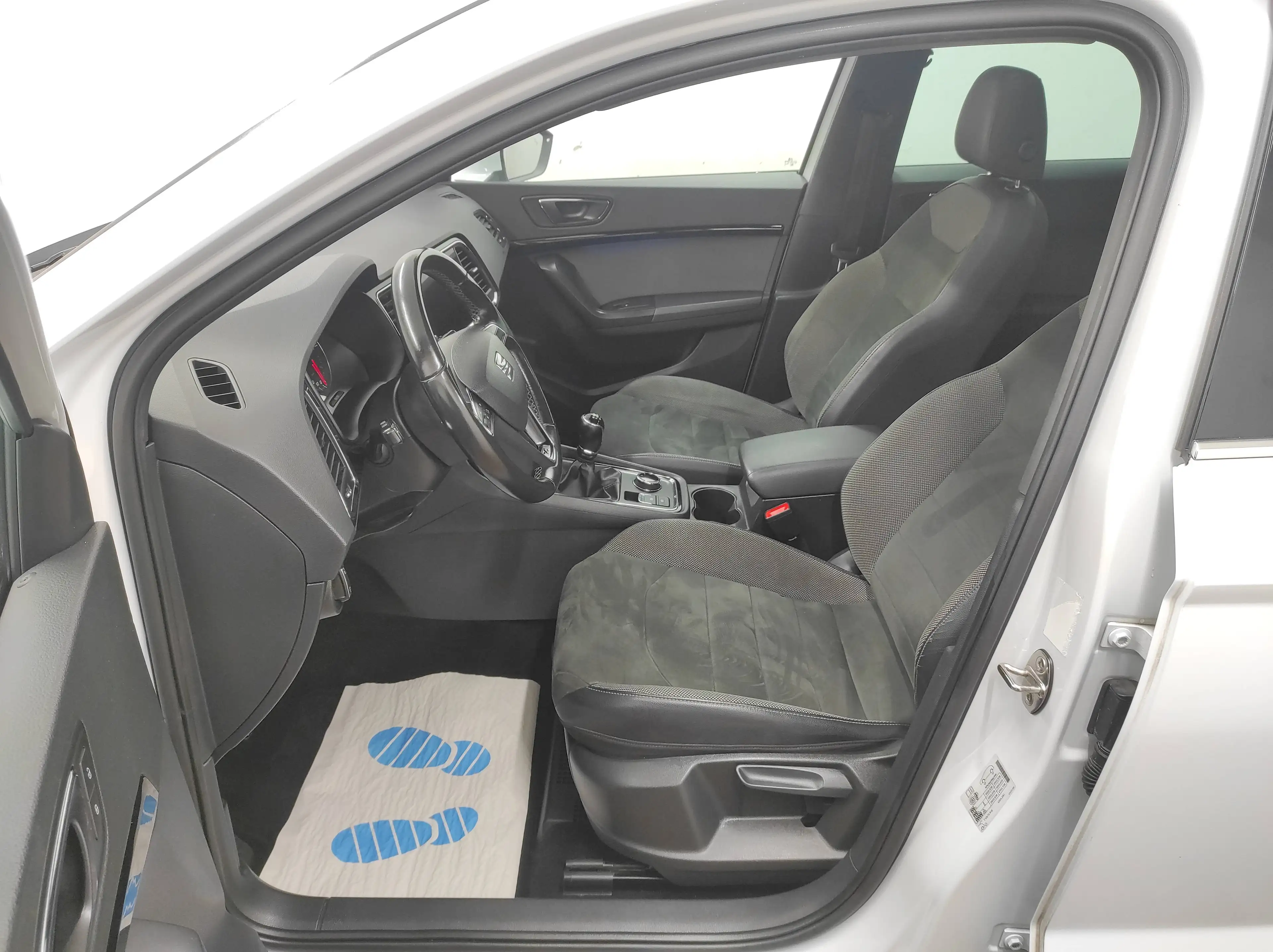SEAT Ateca 1.5 TSI LED NAVI EURO-6 KAMERA BC TEMP PANO SHZ ZV — photo 9