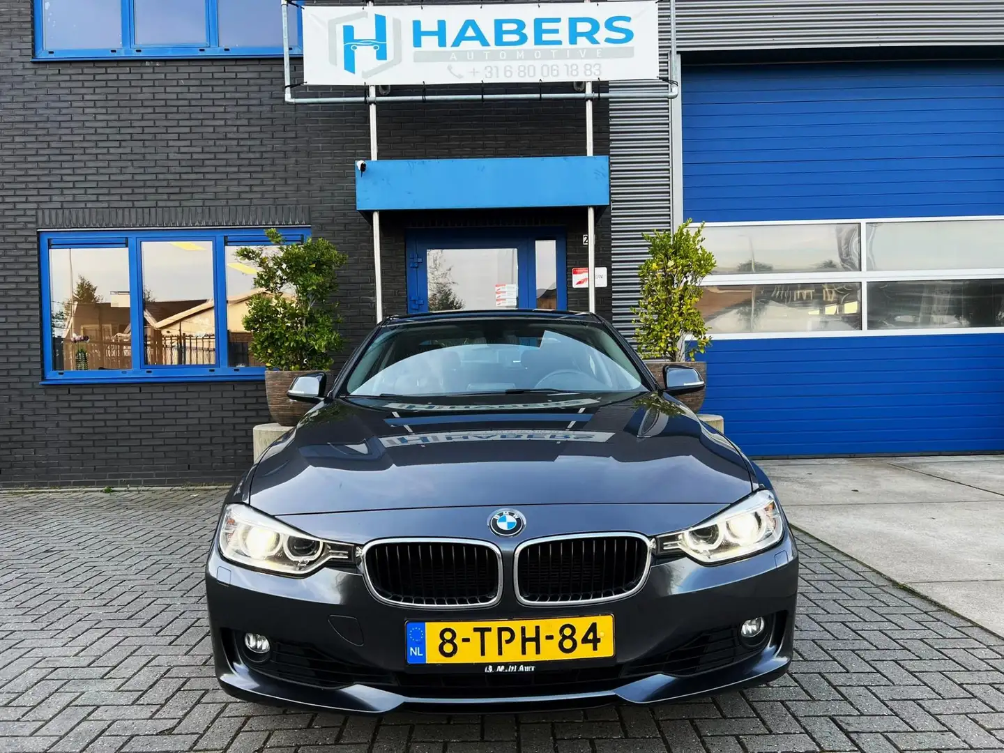 BMW 320 3-serie 320i Executive 184PK|Origineel NL|Navigati Grau - 2