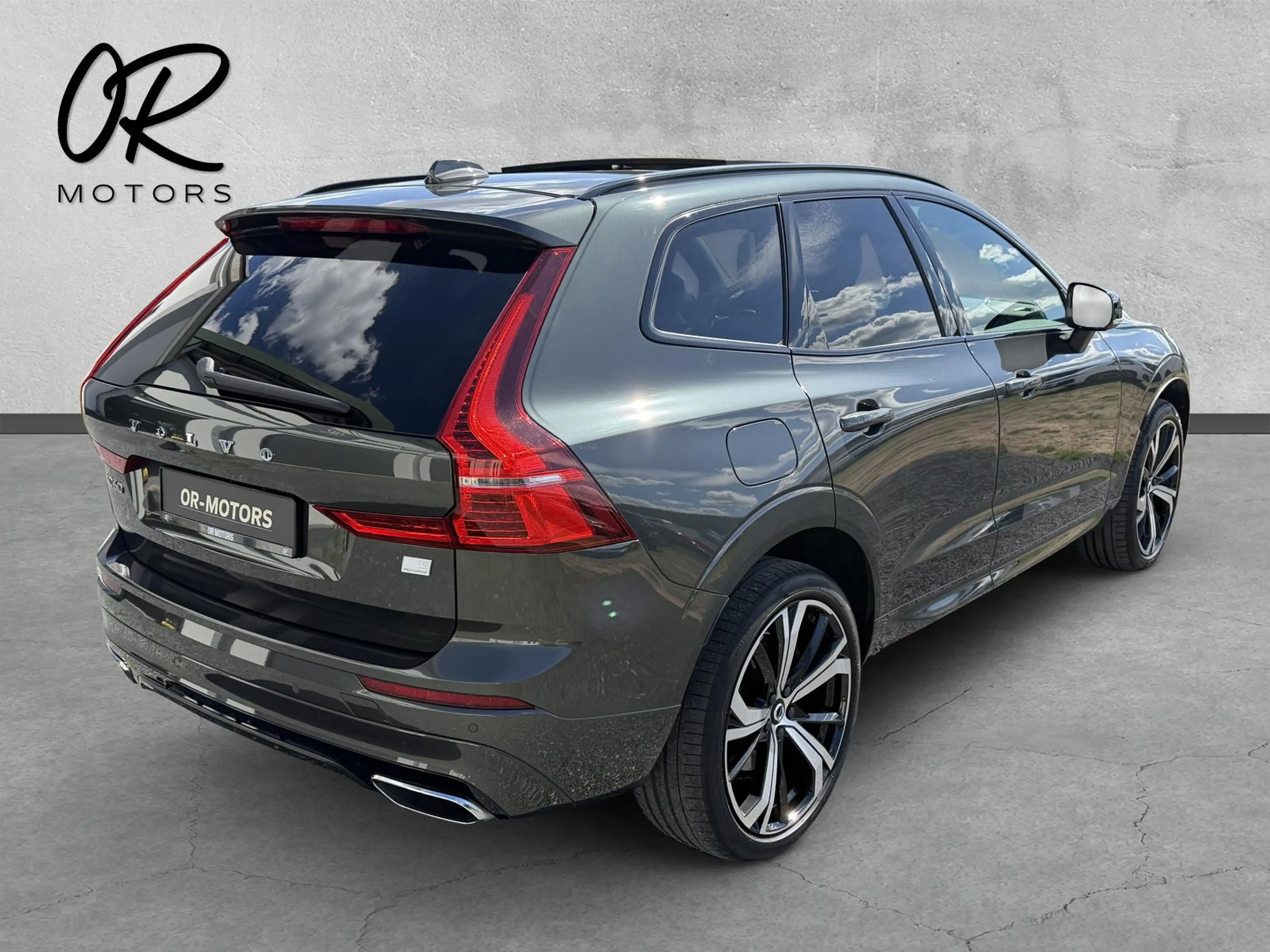 Volvo XC60 R Design  Plug-In Hybrid AWD HUD*HARMAN-KAR — photo 7