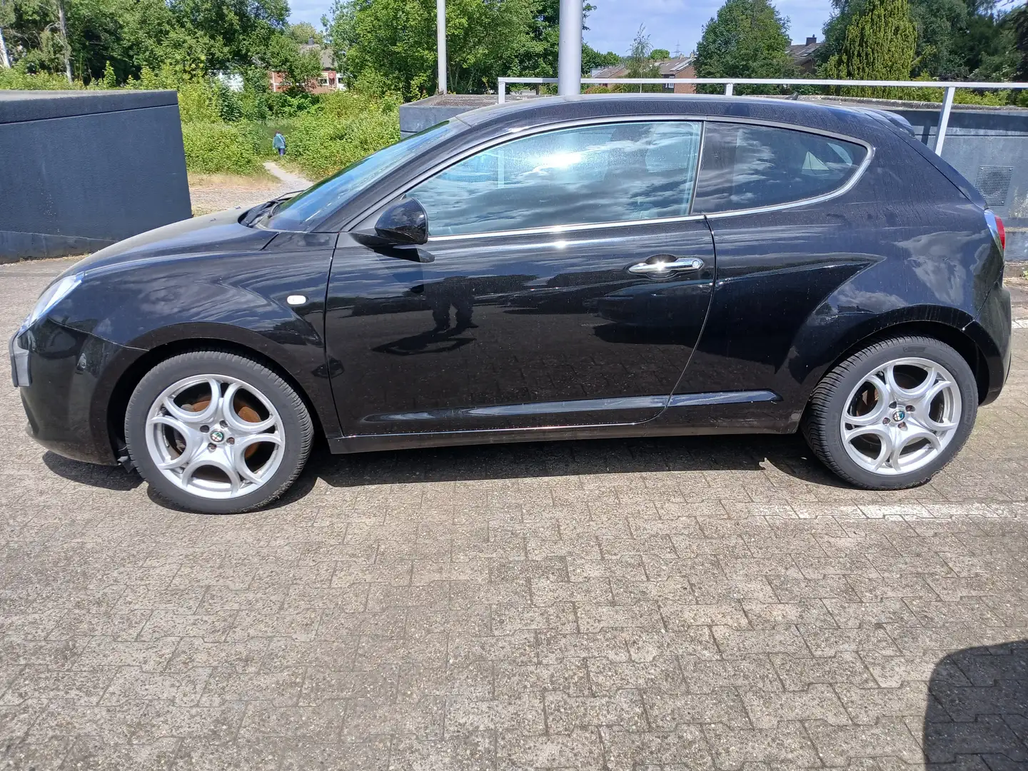 Alfa Romeo MiTo 1.6 JTDM 1.Hand Negro - 2