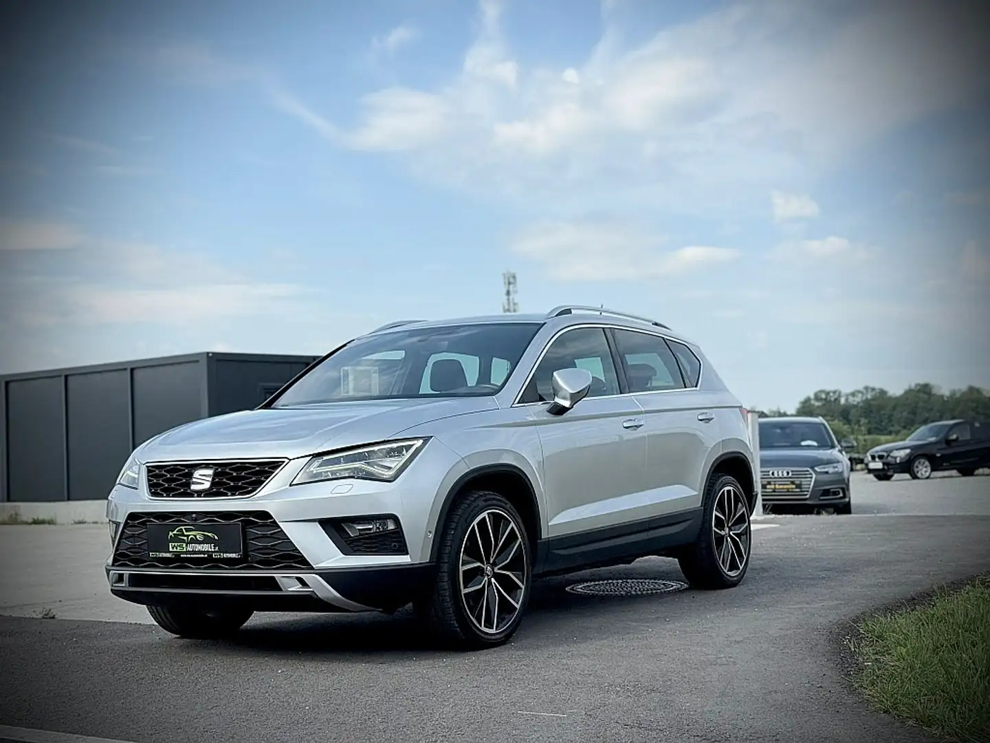 SEAT Ateca 2,0 Xcellence 4WD TDI LED/AHK Zilver - 1