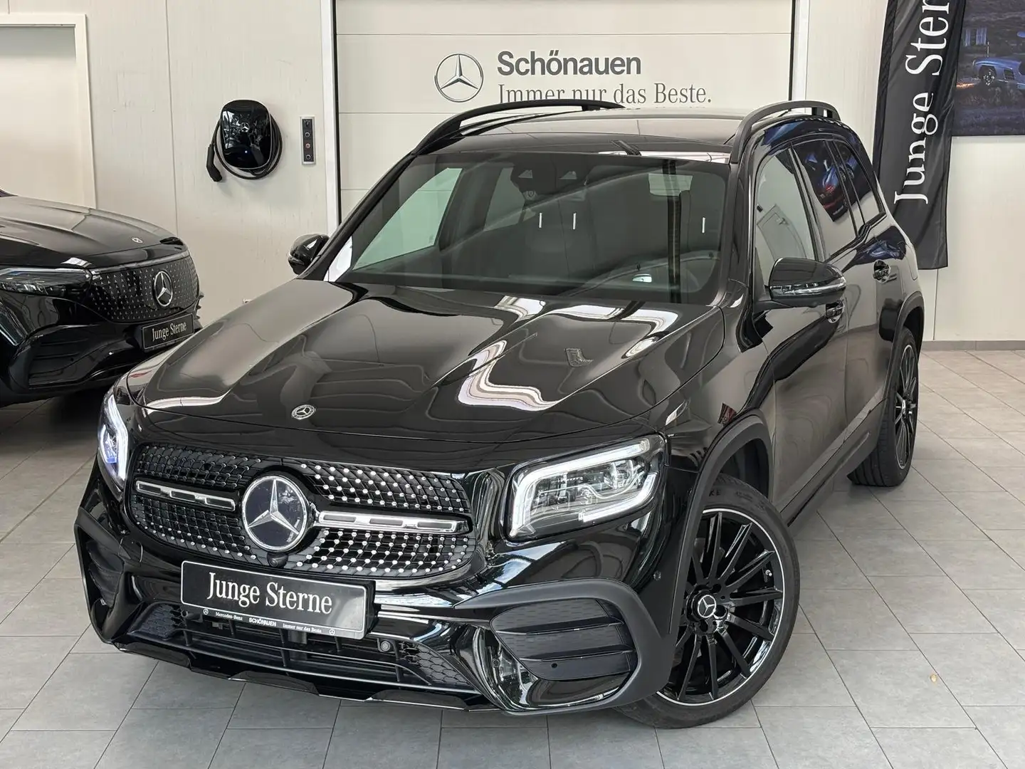 Mercedes-Benz GLB 220 d 4M AMG+PANO+AHK+20"+MBEAM+360°+DISTRO Schwarz - 2