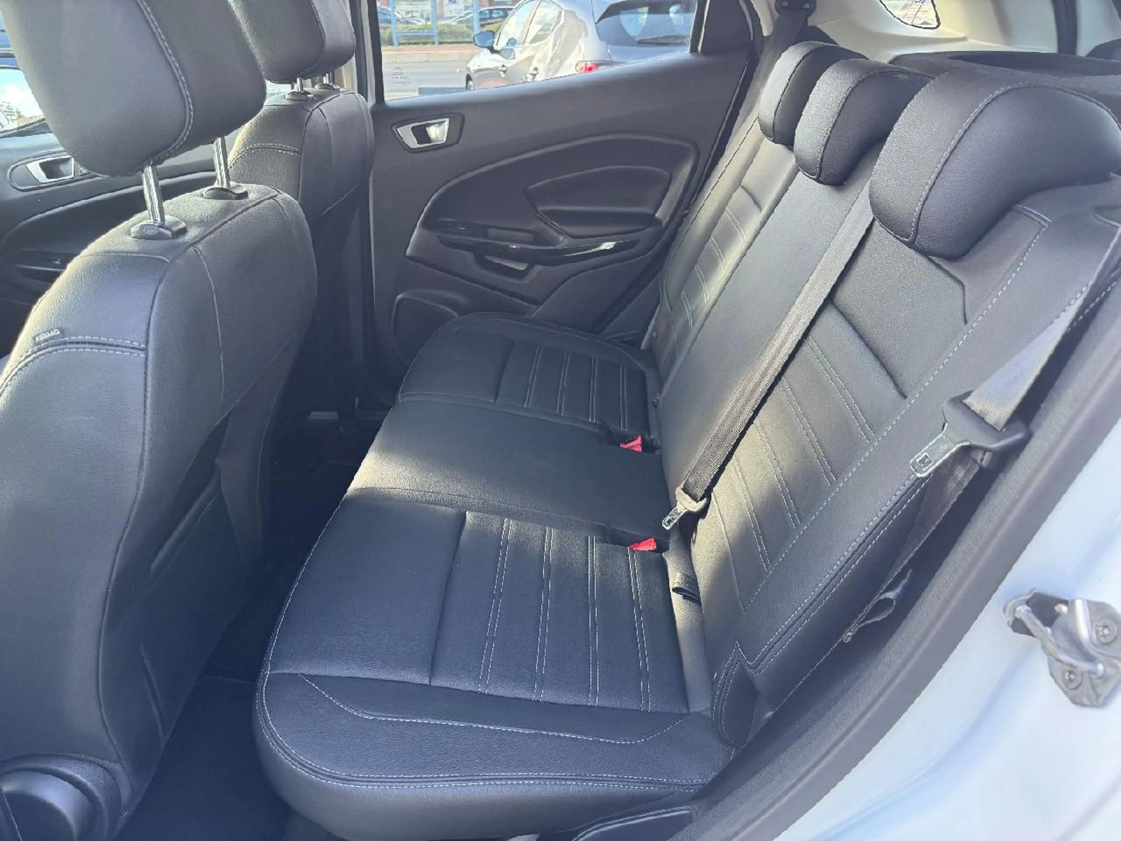 Ford EcoSport Active — photo 10