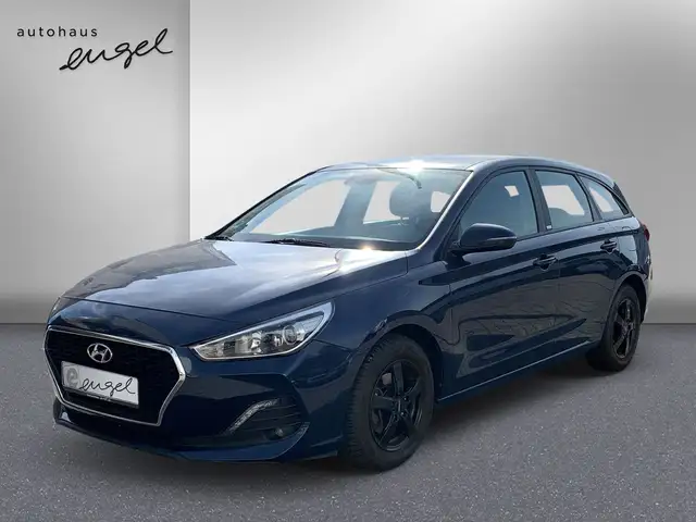 Hyundai i30 cw 1.4 Trend KAMERA NAVI SHZ PDC KLIMA SpurH LM