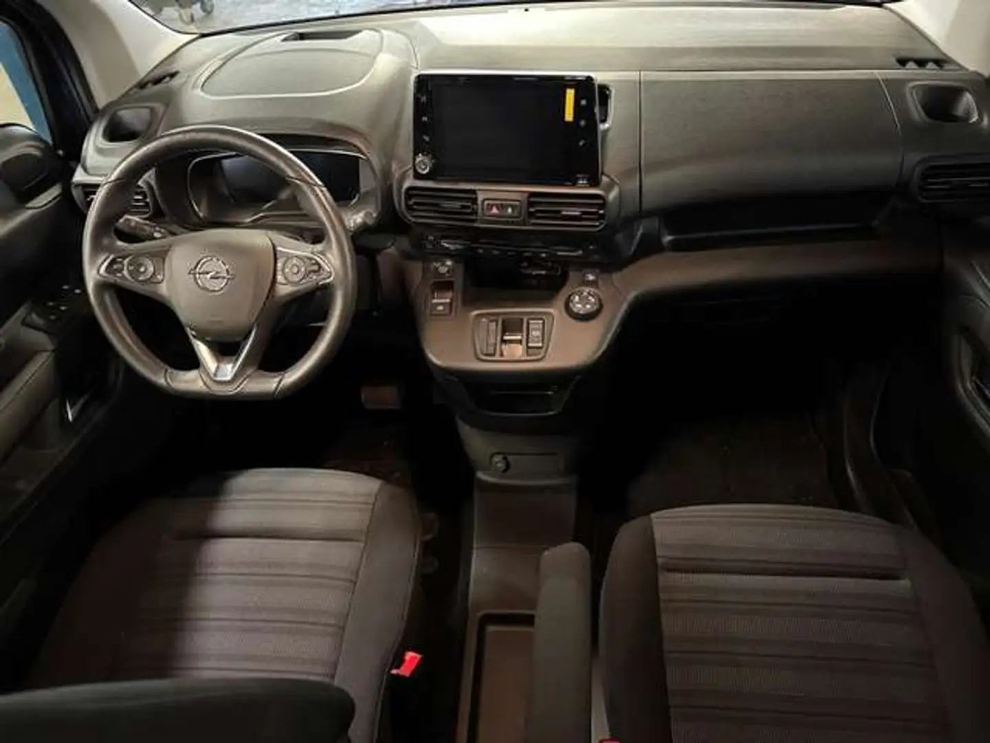 Opel Combo-e Life Ultimate XL 136 PS AUTOM+NAVI+PDC+LENKHZG plava - 2