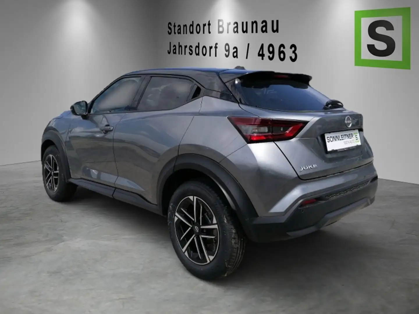 Nissan Juke JUKE N-Connecta 1.0 DIG-T 114 PS 6MT Grau - 2