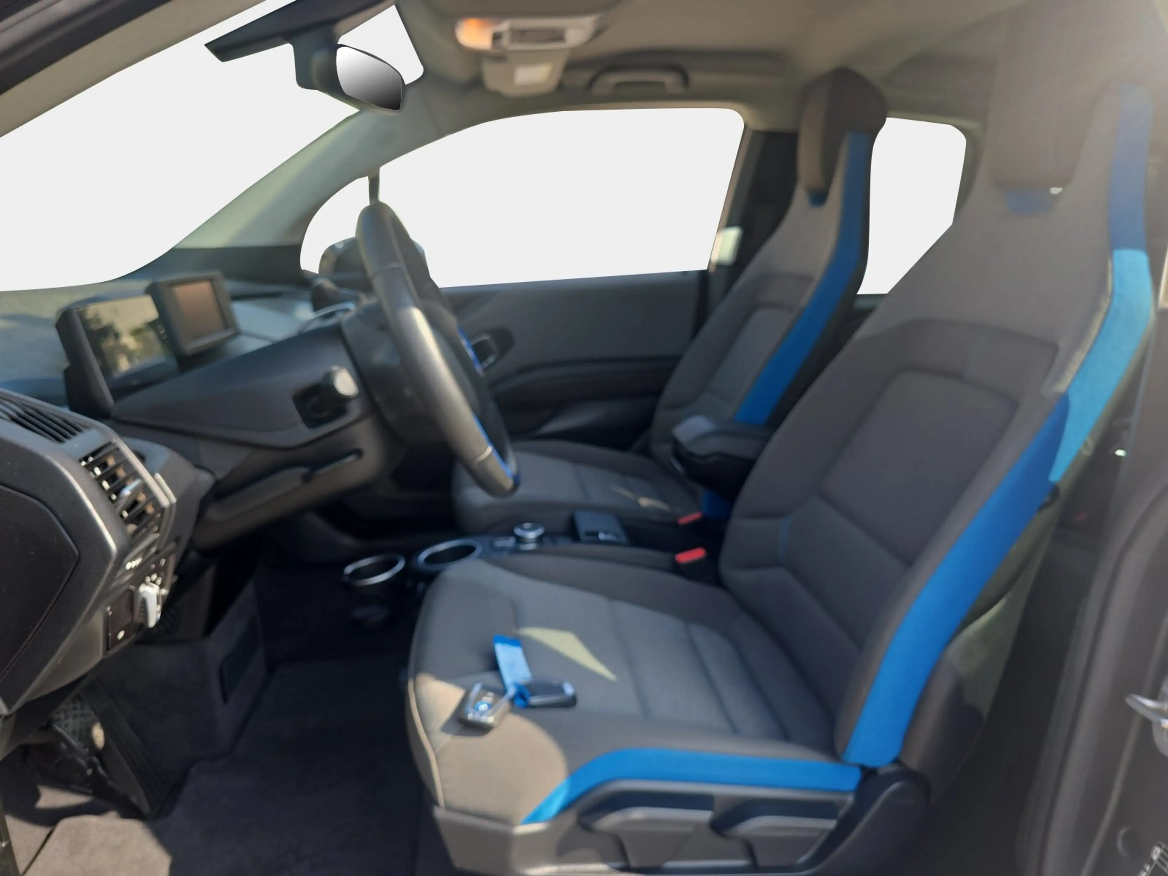 BMW i3 Basis — photo 10