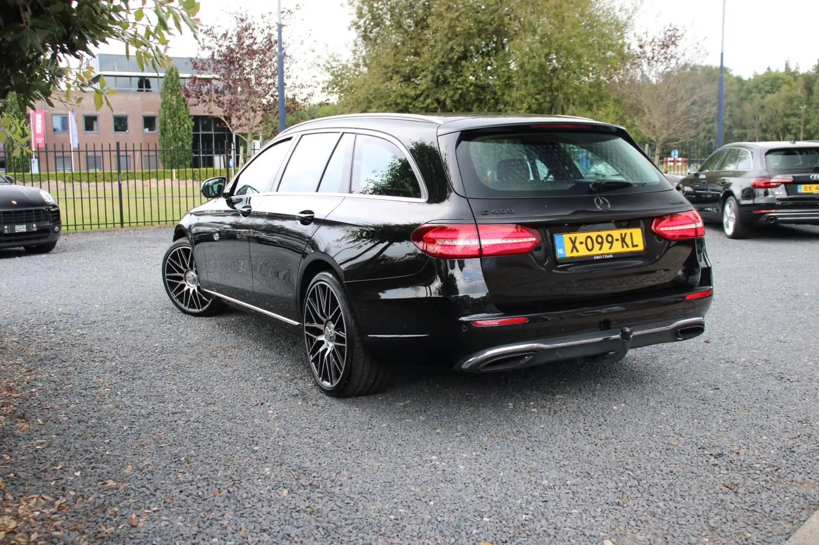 Mercedes-Benz E 400 Estate 4MATIC Premium Plus 333 PK Schuifdak Trekha Zwart - 2
