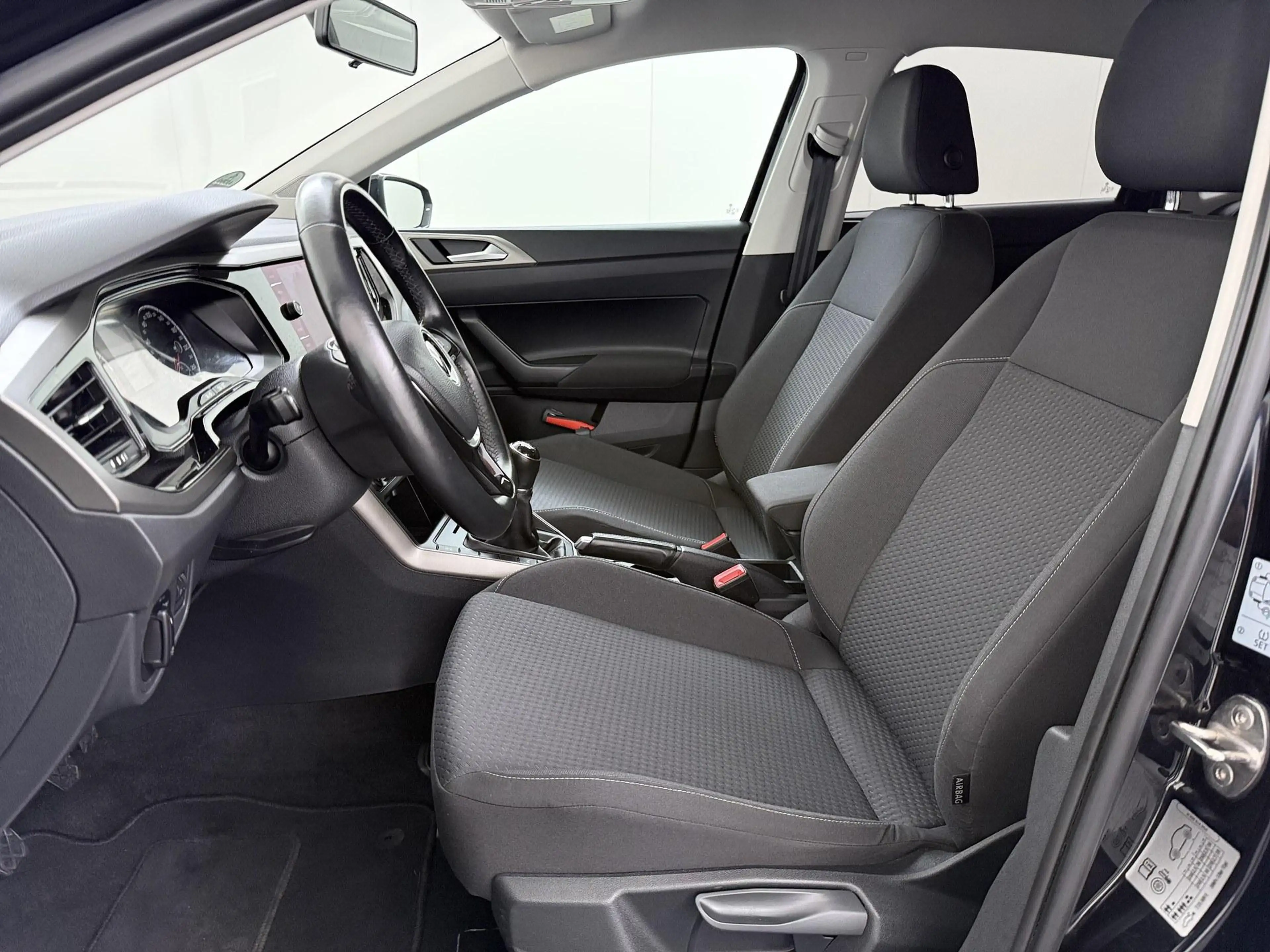 Volkswagen Polo 1.0 TSI Highline — photo 8