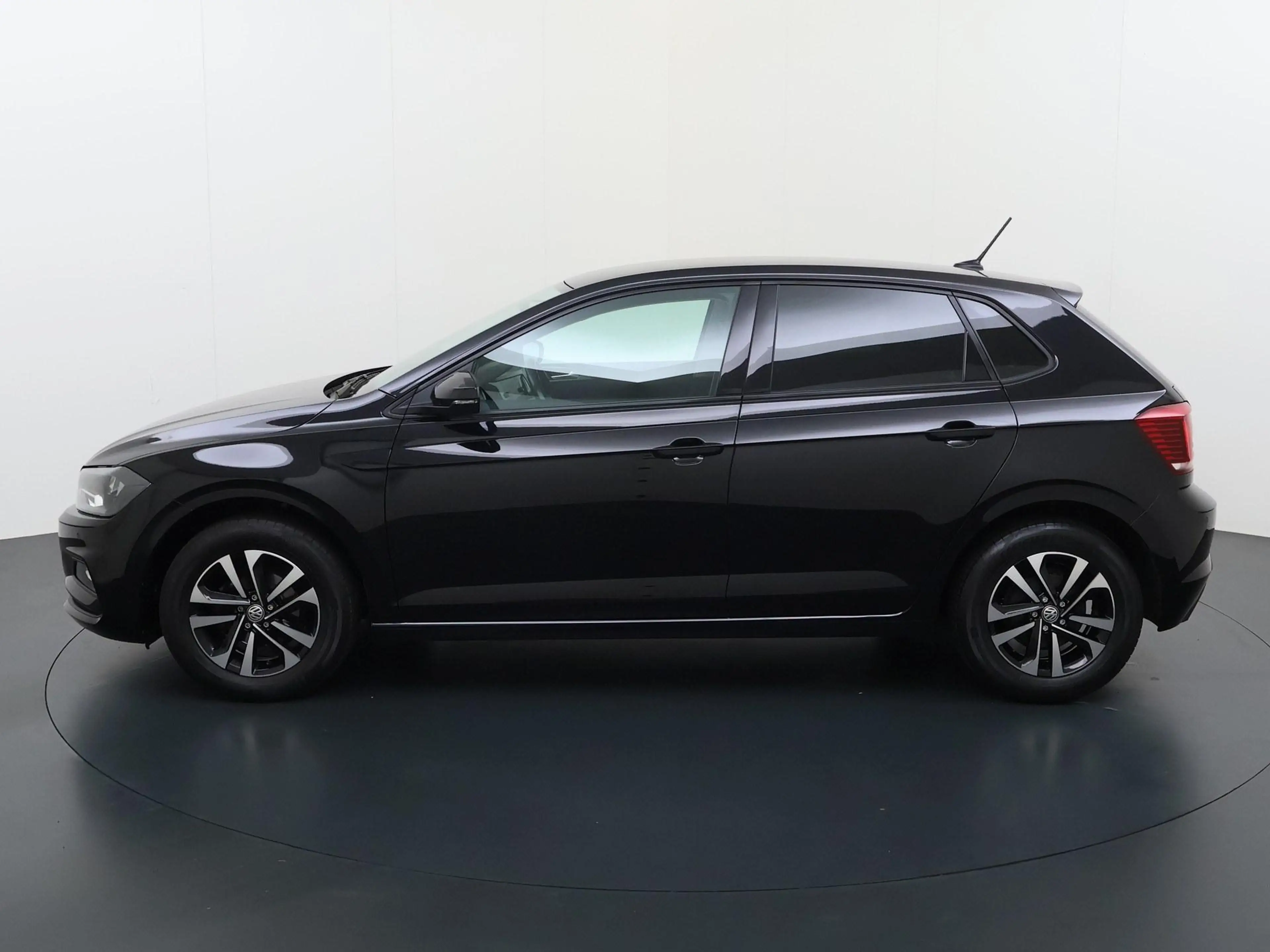 Volkswagen Polo 1.0 TSI Highline — photo 2