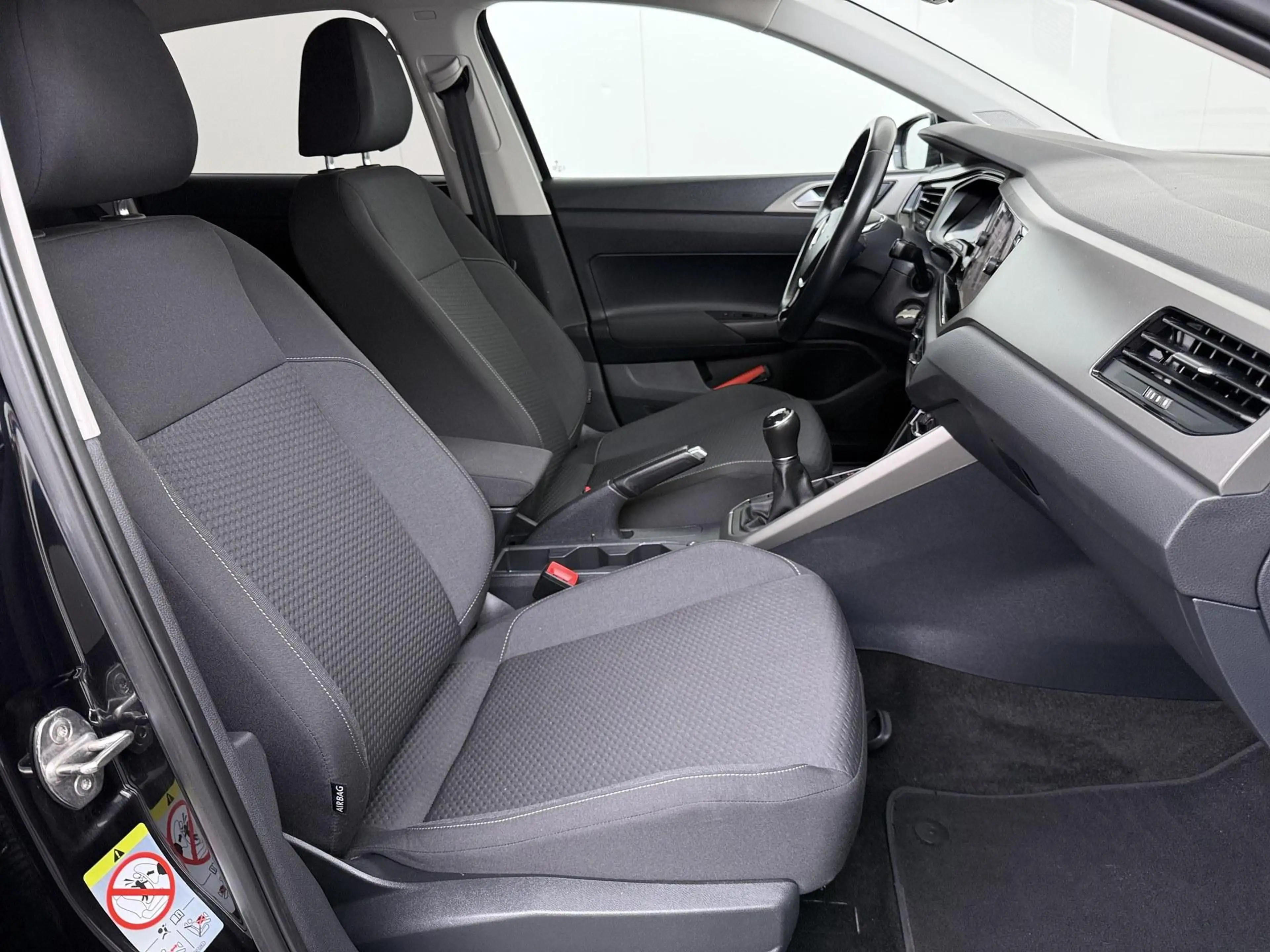 Volkswagen Polo 1.0 TSI Highline — photo 12