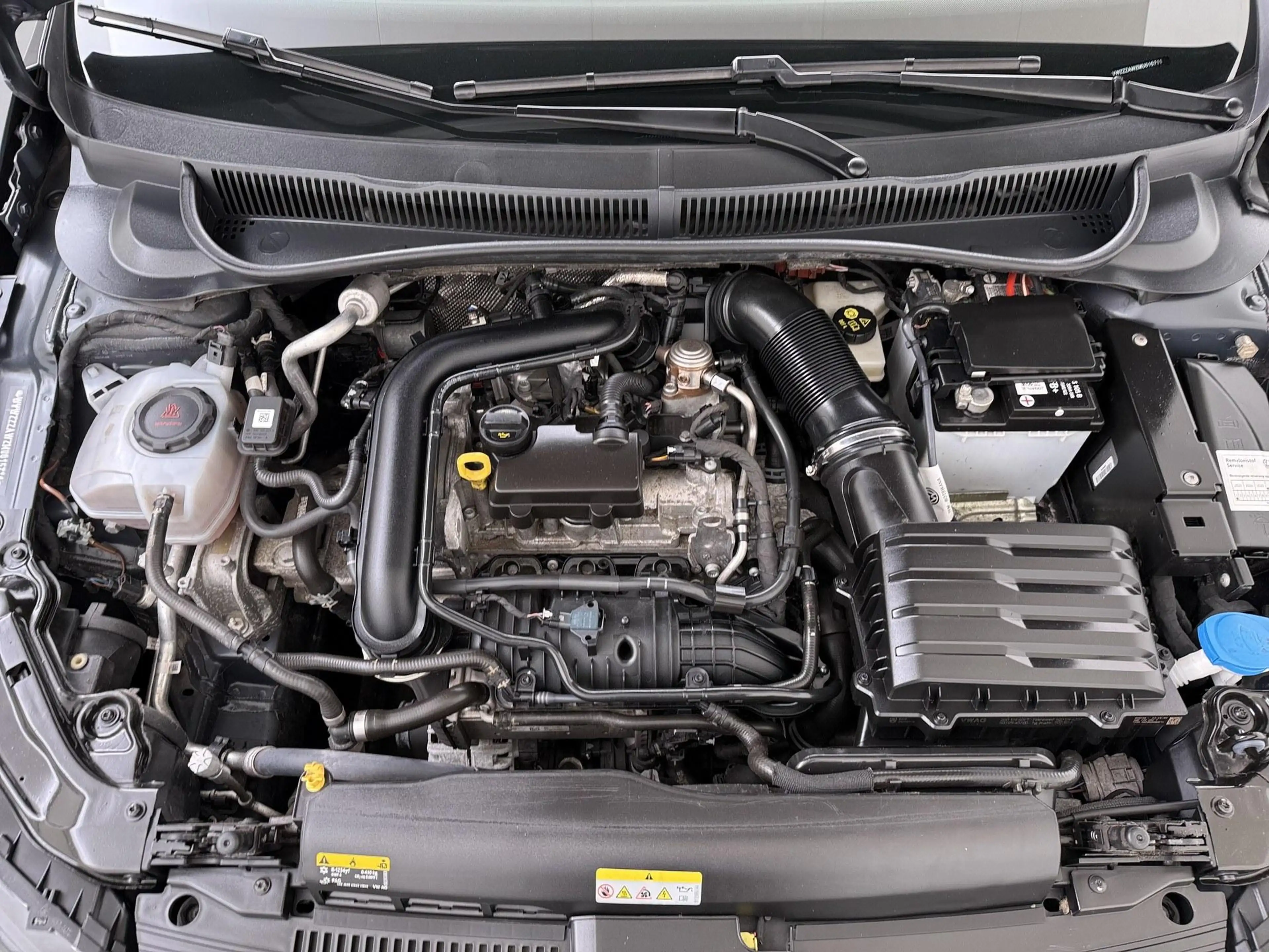 Volkswagen Polo 1.0 TSI Highline — photo 23