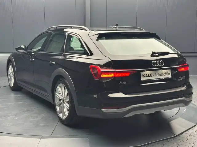 Audi A6 Allroad view 3