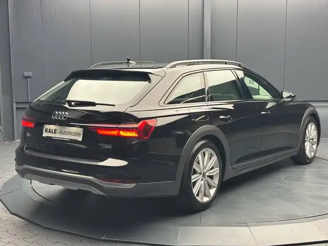 Audi A6 Allroad view 5