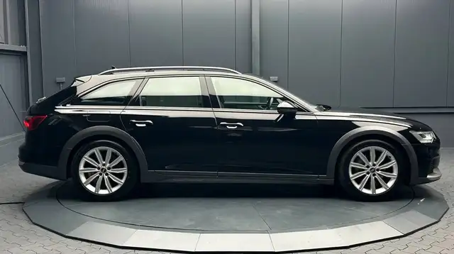 Audi A6 Allroad view 6
