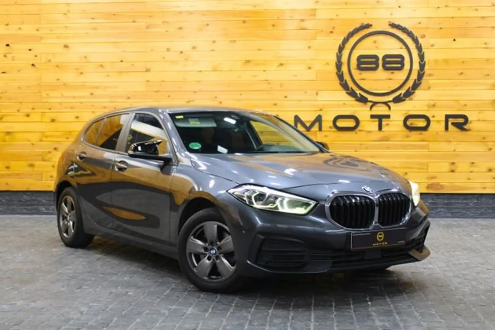 BMW 116 116d Gris - 1