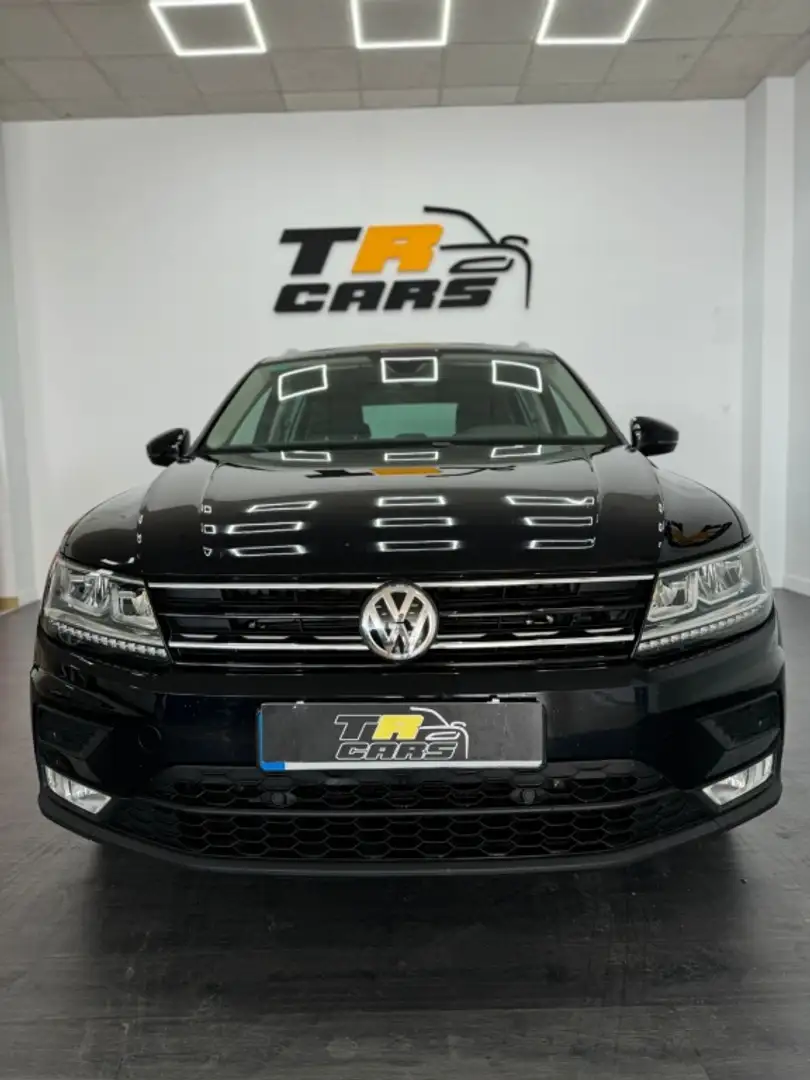 Volkswagen Tiguan 2.0TDI Advance 4Motion DSG 110kW Zwart - 2