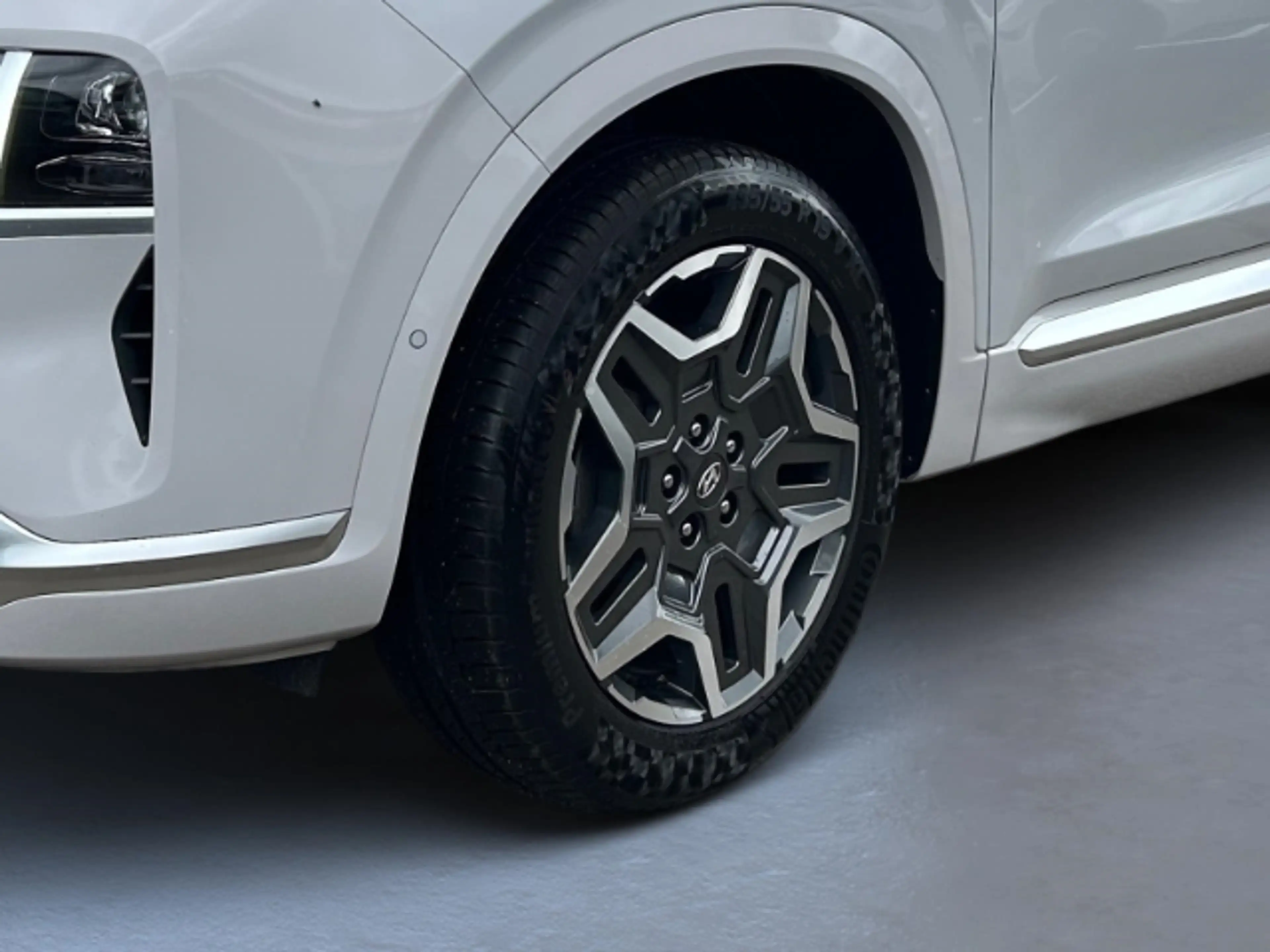 Hyundai SANTA FE Signature Plug-In Hybrid 4WD+Panoramadach — photo 6