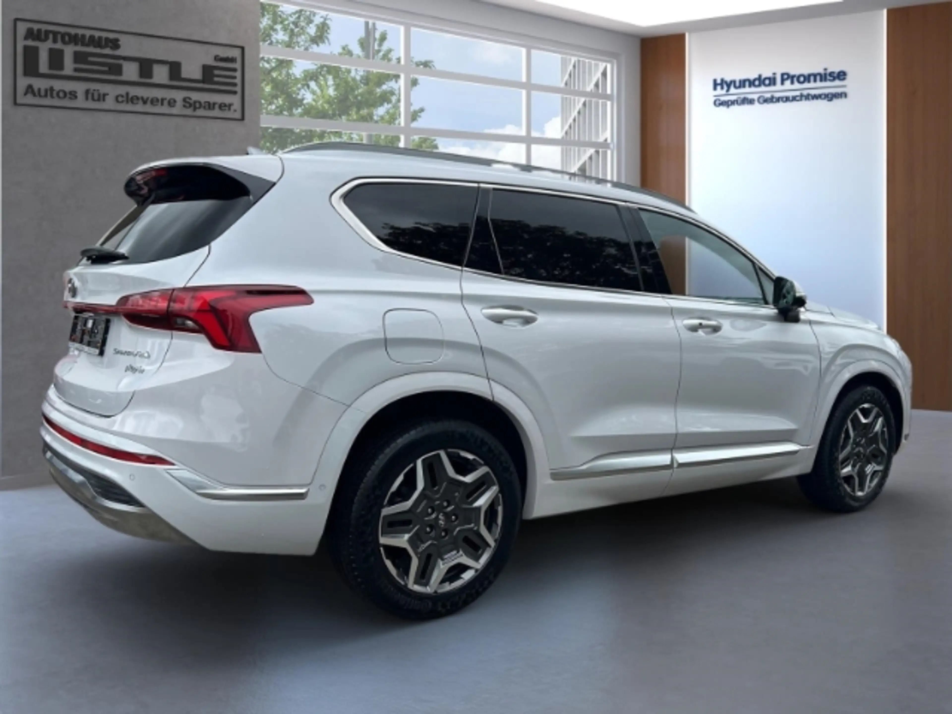 Hyundai SANTA FE Signature Plug-In Hybrid 4WD+Panoramadach — photo 3