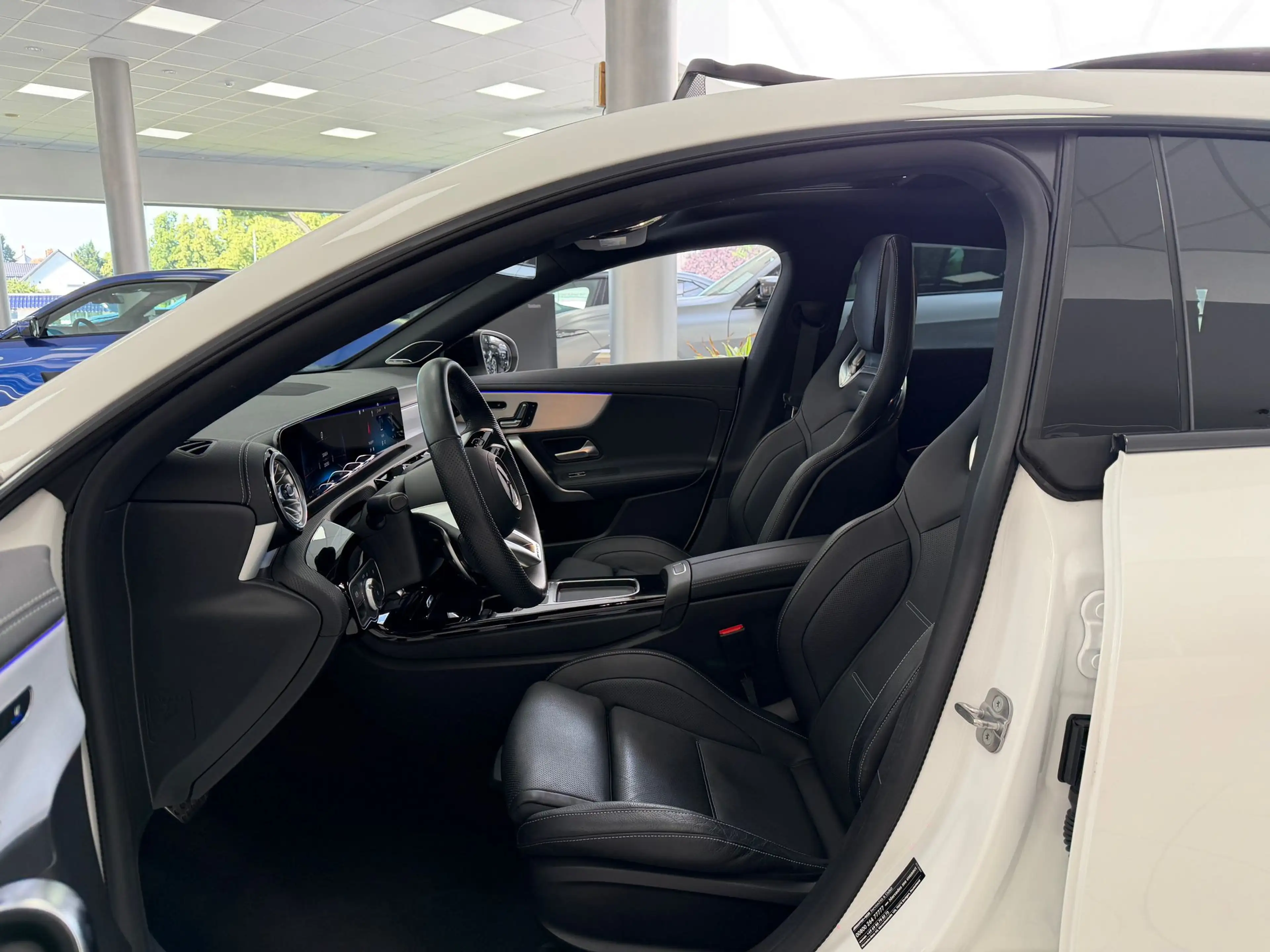 Mercedes-Benz CLA 35 AMG 4M*AERO-KIT*PANO*STHZG — photo 12