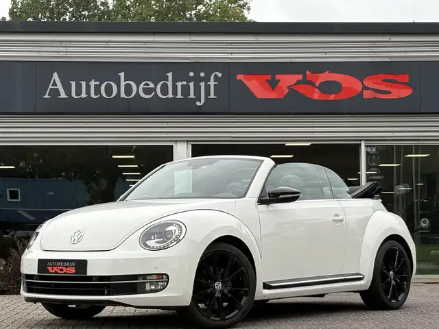 2013 Volkswagen Beetle in White for sale