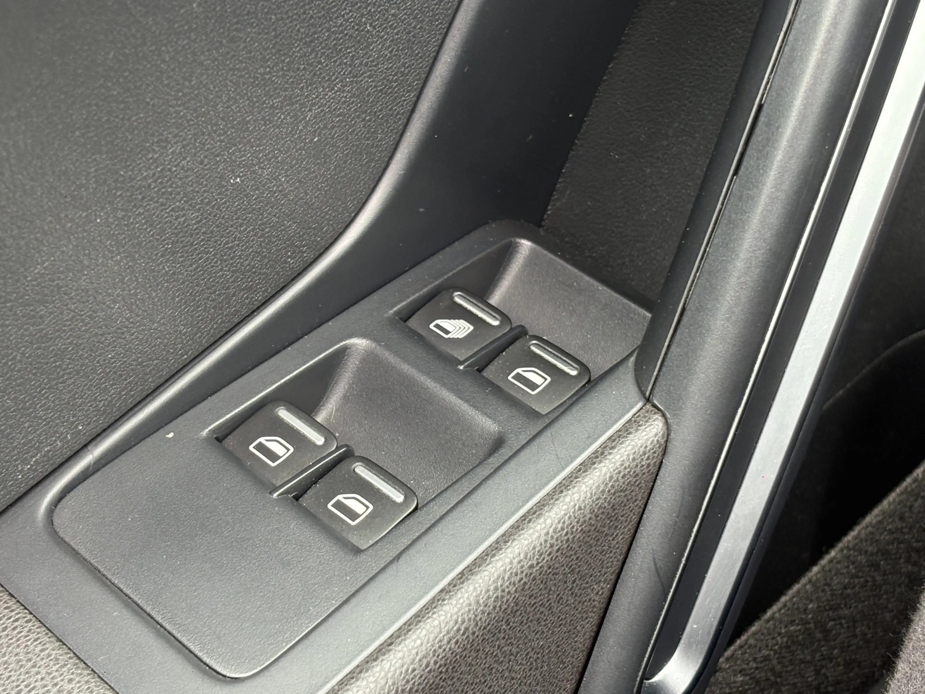 Volkswagen Beetle Cabriolet 1.4 TSI Sport | DSG | CarPlay | Leder | — photo 15