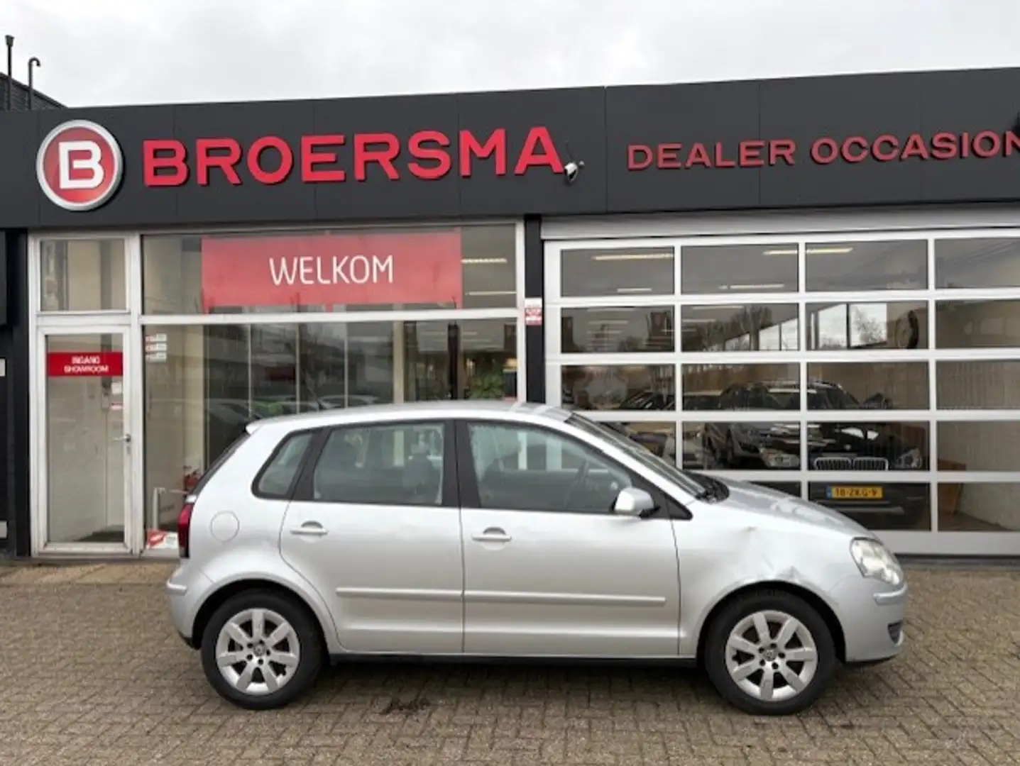 Volkswagen Polo 1.2-12V Optive INGERUILD.................. ZO MEE Gris - 2
