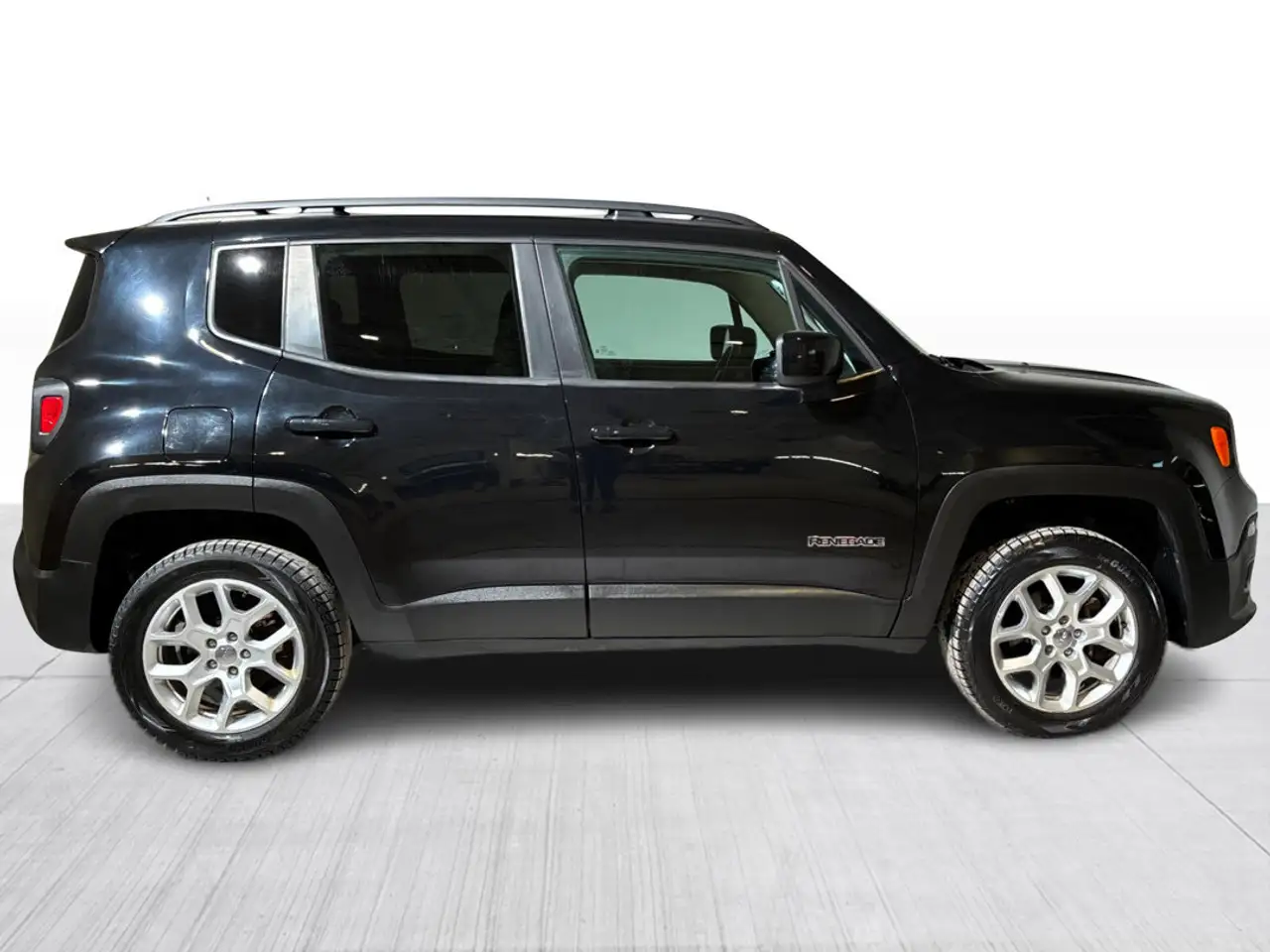 Jeep Renegade снимка Jeep Renegade