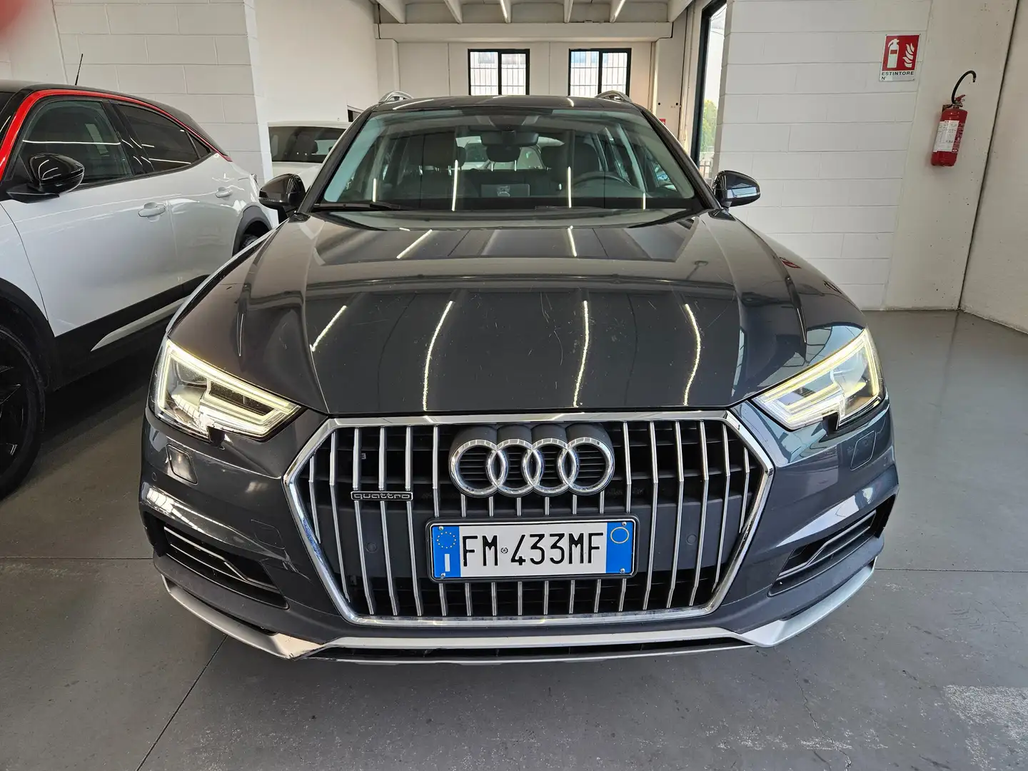 Audi A4 allroad 40 2.0 tdi Business 190cv s-tronic my16 Nero - 2