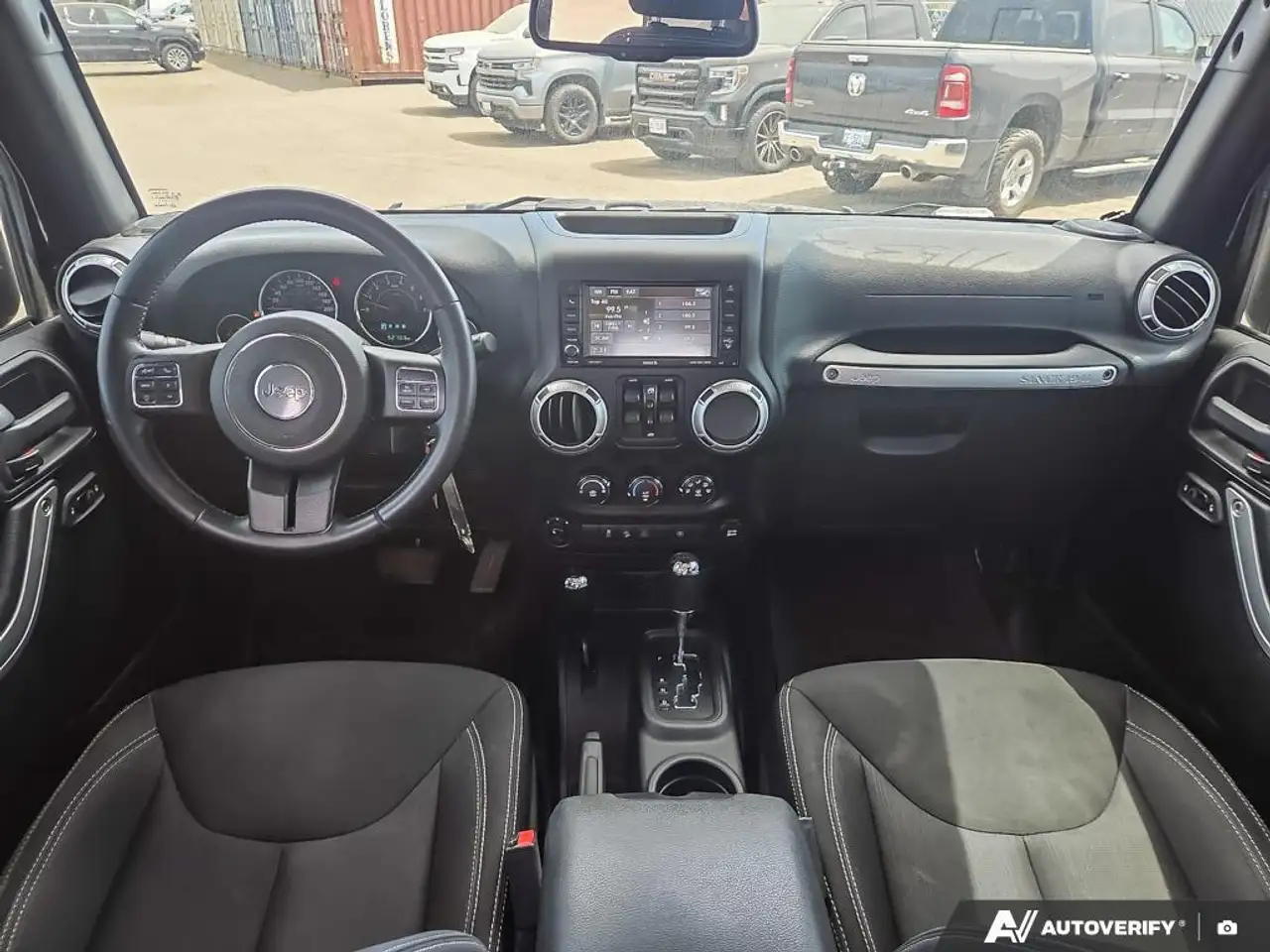 Jeep Wrangler снимка Jeep Wrangler