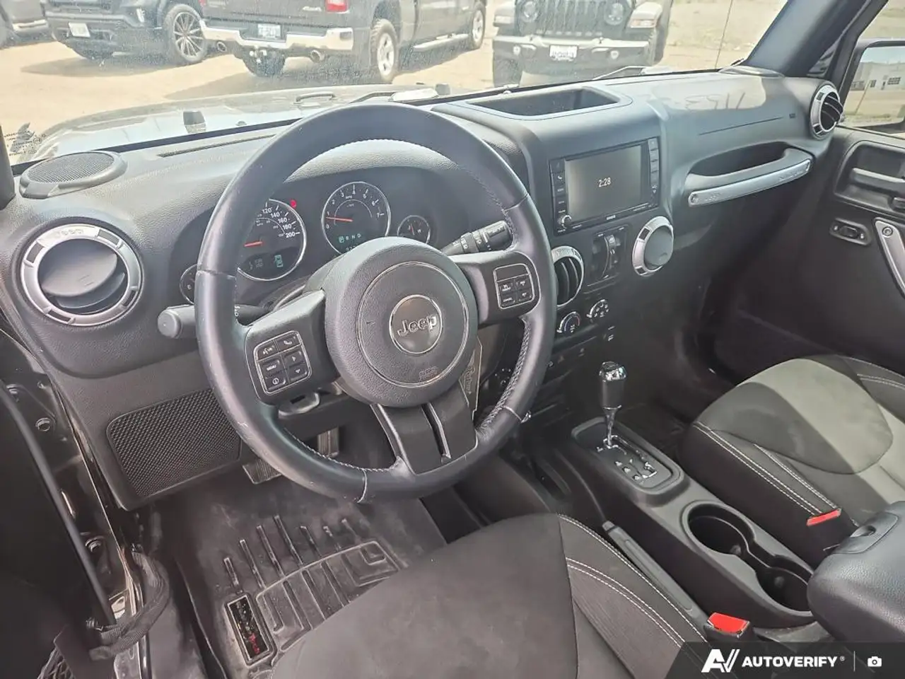 Jeep Wrangler снимка Jeep Wrangler