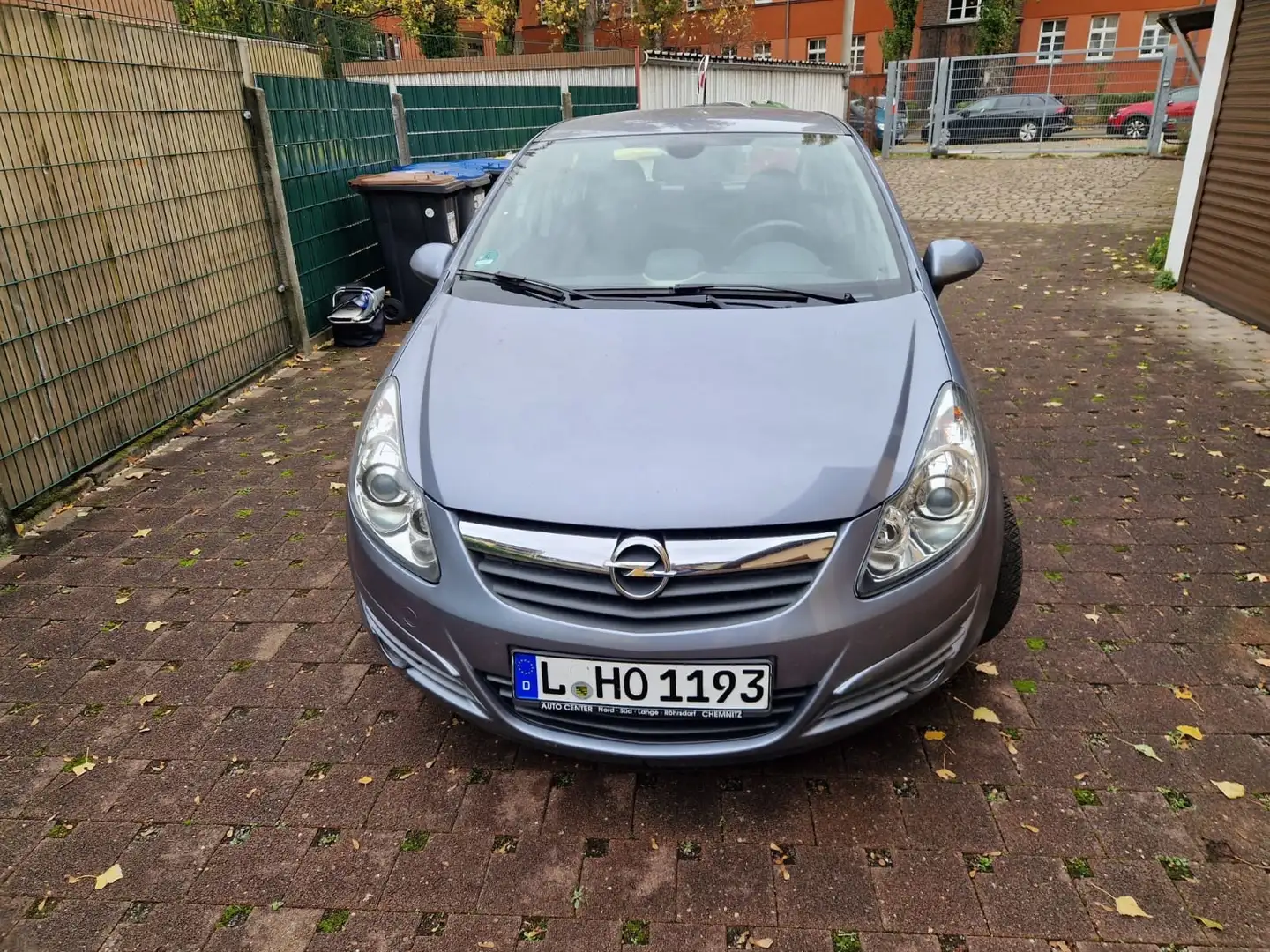 Opel Corsa Corsa 5-Türer 1.4 16V Edition Silber - 1
