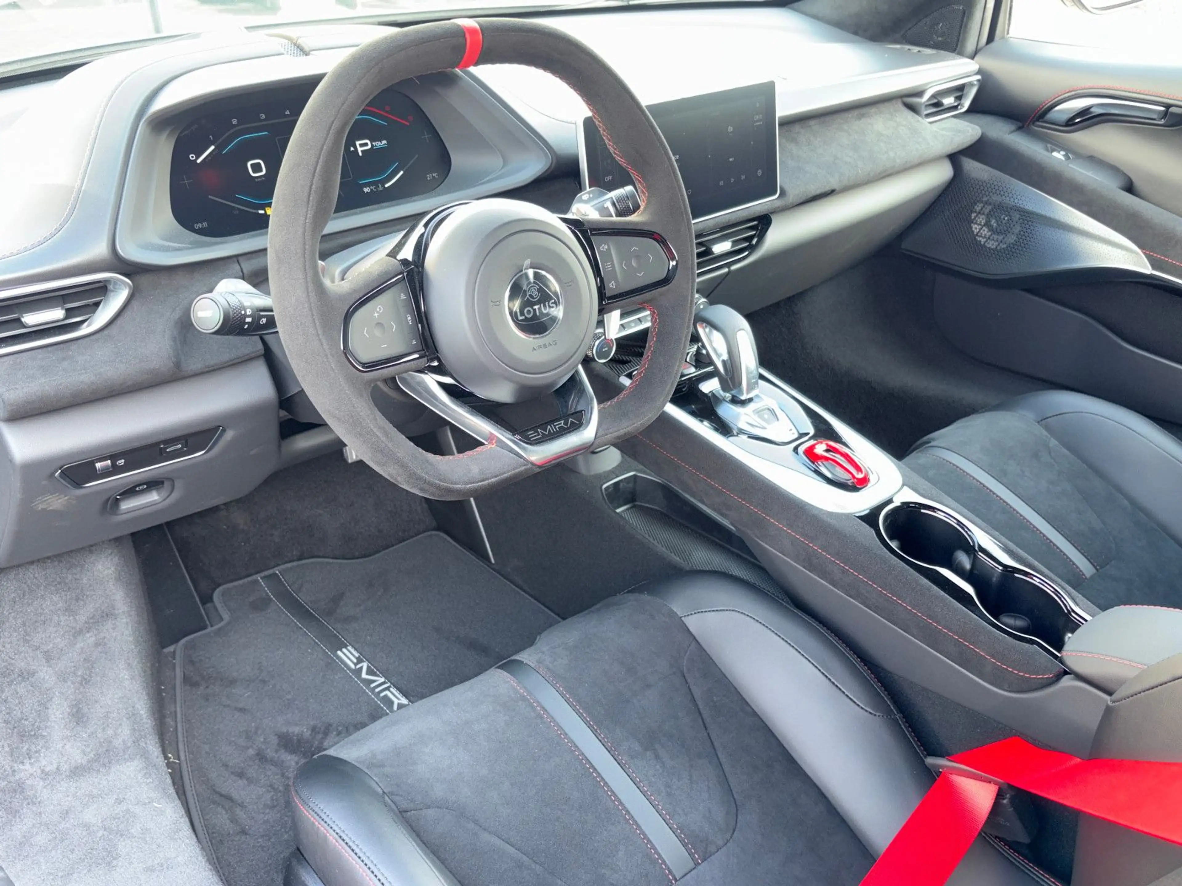 Lotus Emira SCURA Limited Edition 1of35 Turbo SE I4 DCT — photo 9