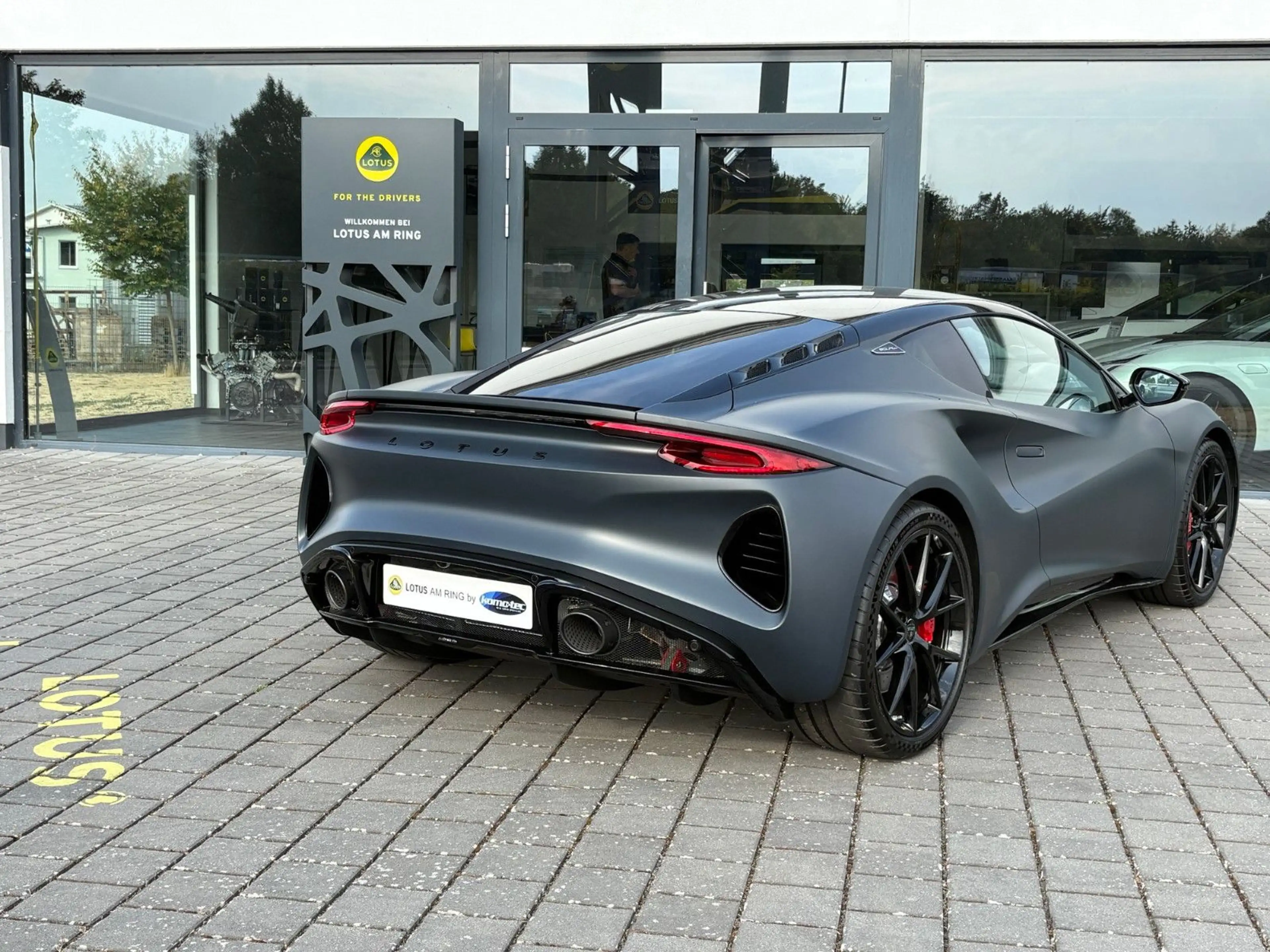 Lotus Emira SCURA Limited Edition 1of35 Turbo SE I4 DCT — photo 5