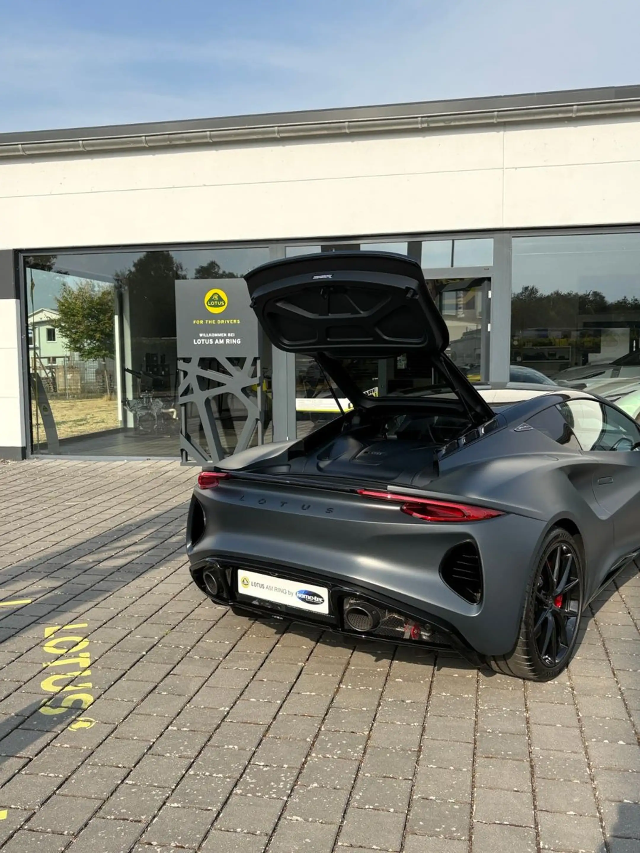 Lotus Emira SCURA Limited Edition 1of35 Turbo SE I4 DCT — photo 26