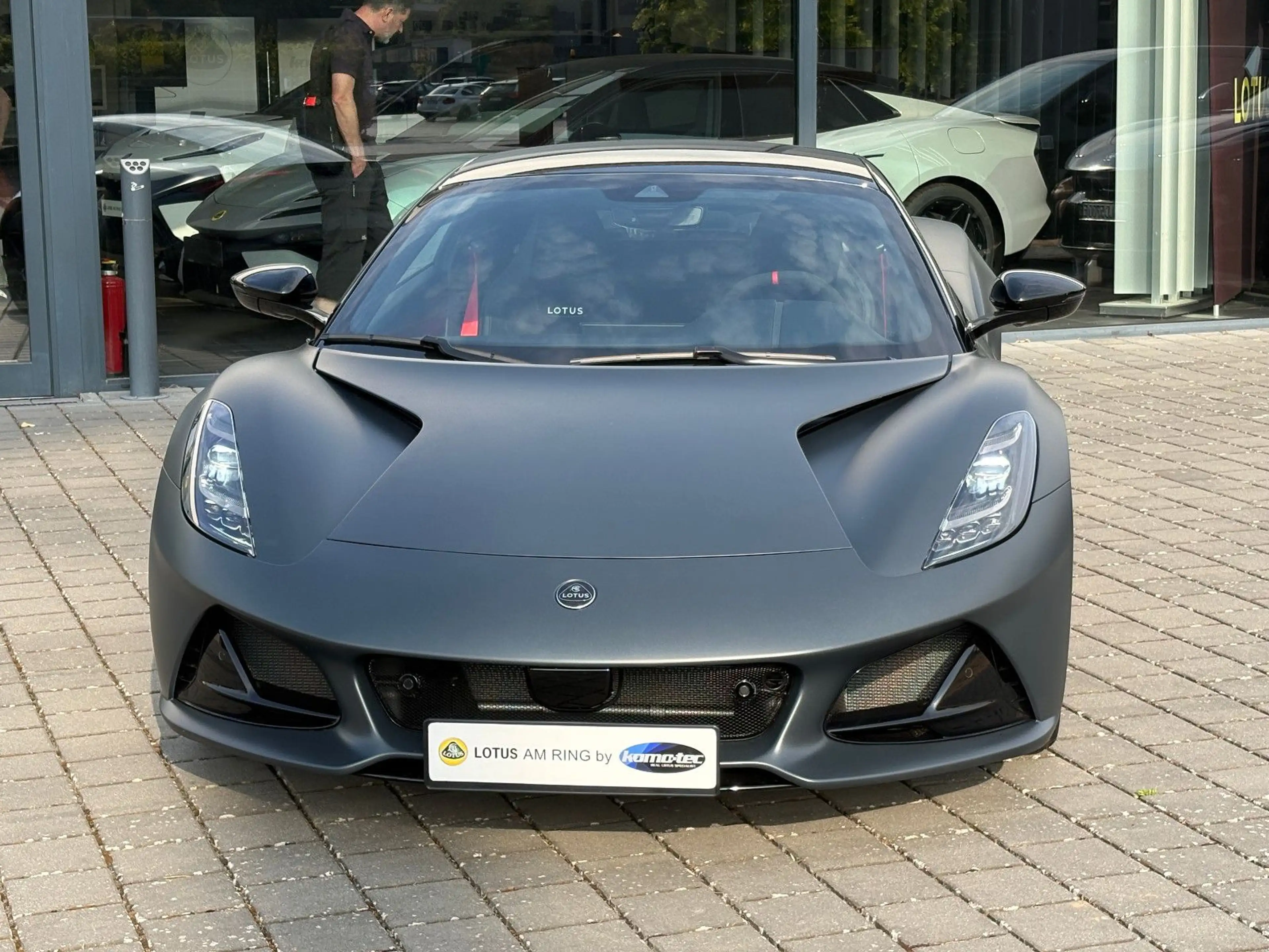 Lotus Emira SCURA Limited Edition 1of35 Turbo SE I4 DCT — photo 2