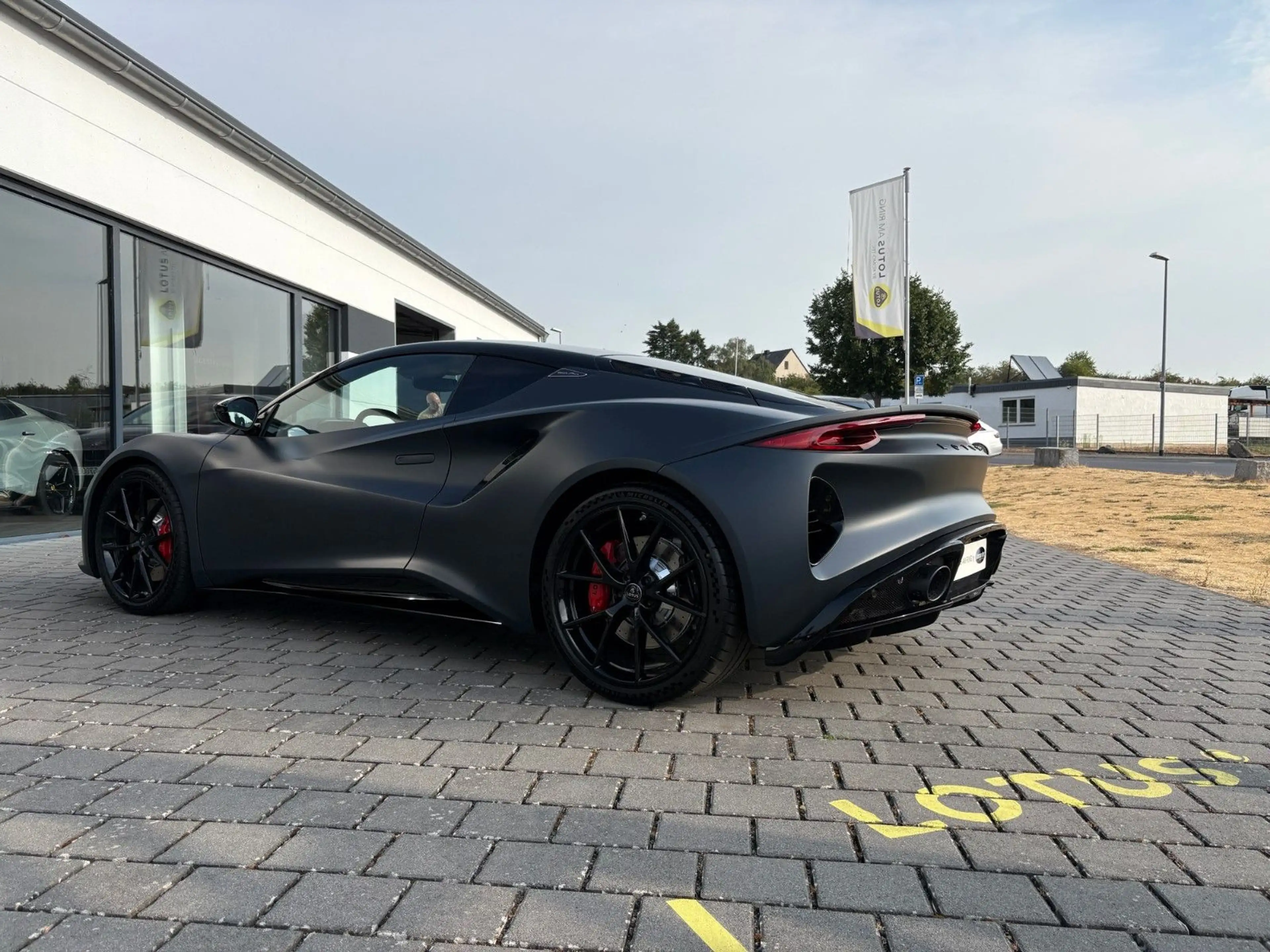 Lotus Emira SCURA Limited Edition 1of35 Turbo SE I4 DCT — photo 7